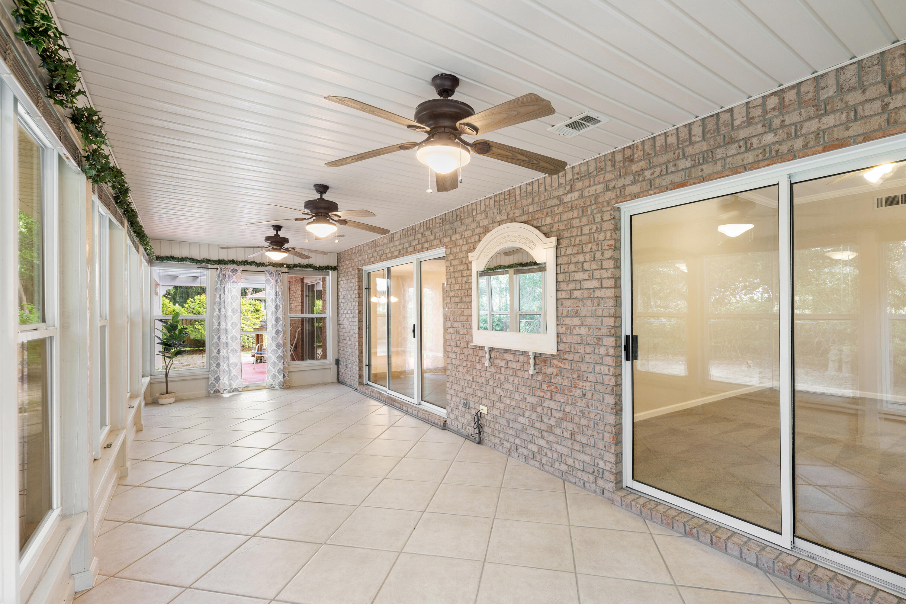 CEDAR RIDGE - Residential