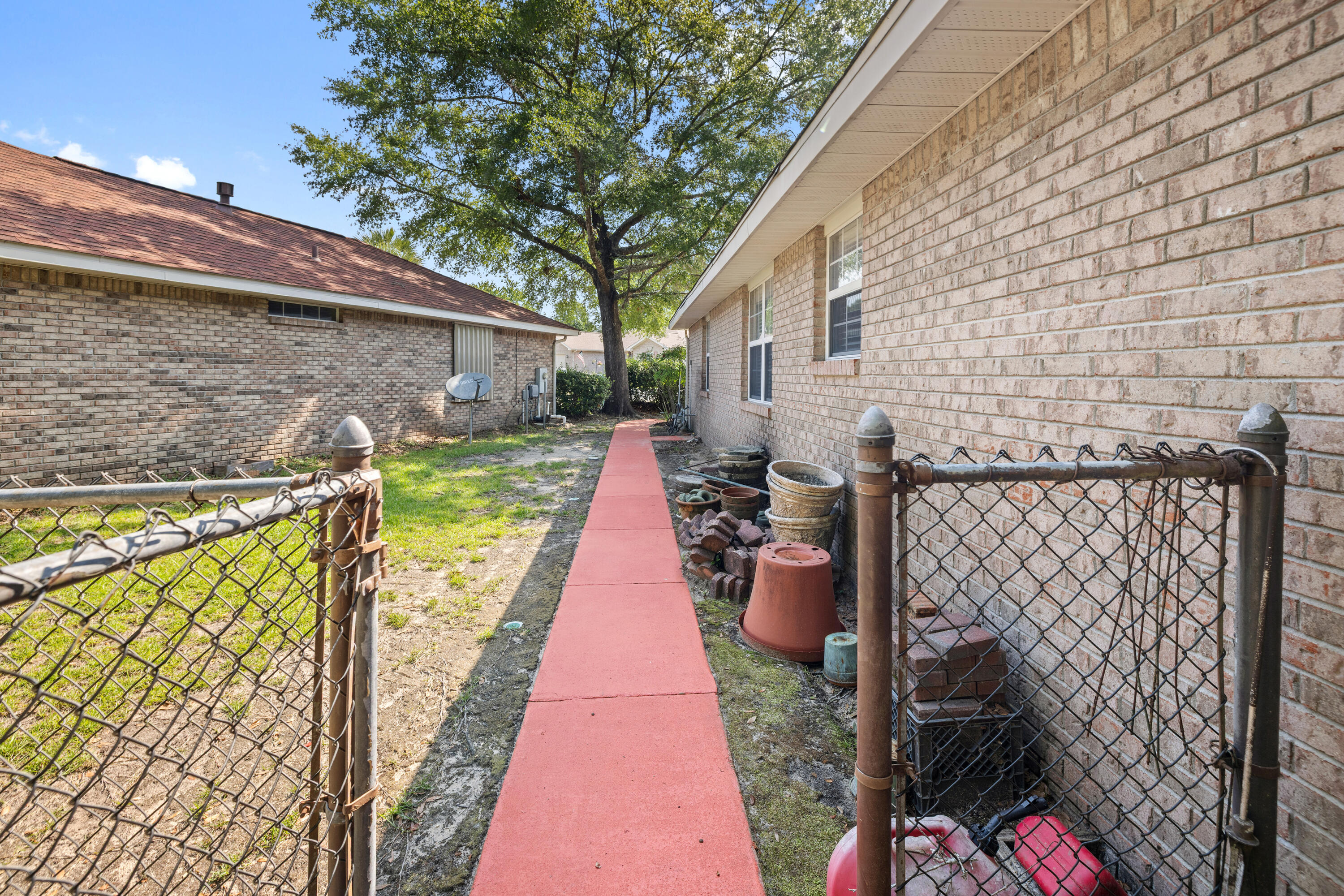 CEDAR RIDGE - Residential