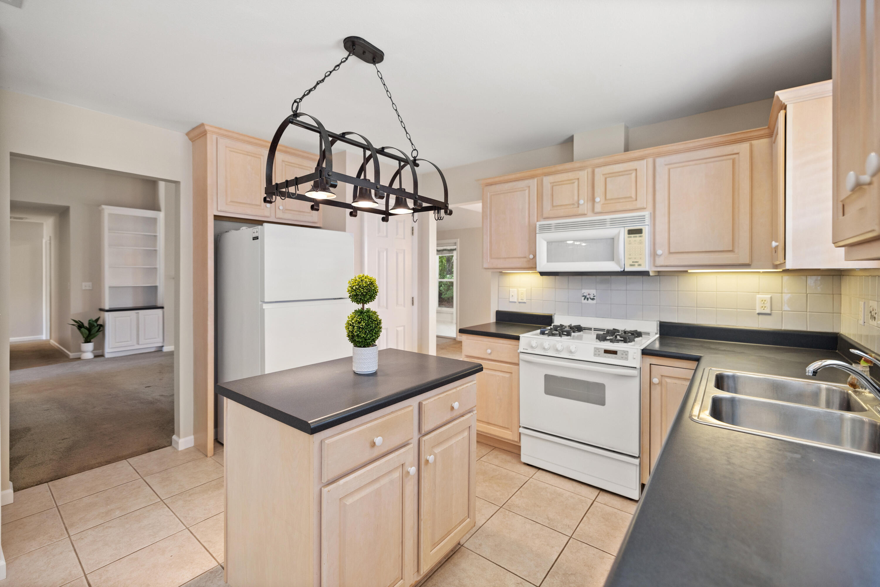 CEDAR RIDGE - Residential