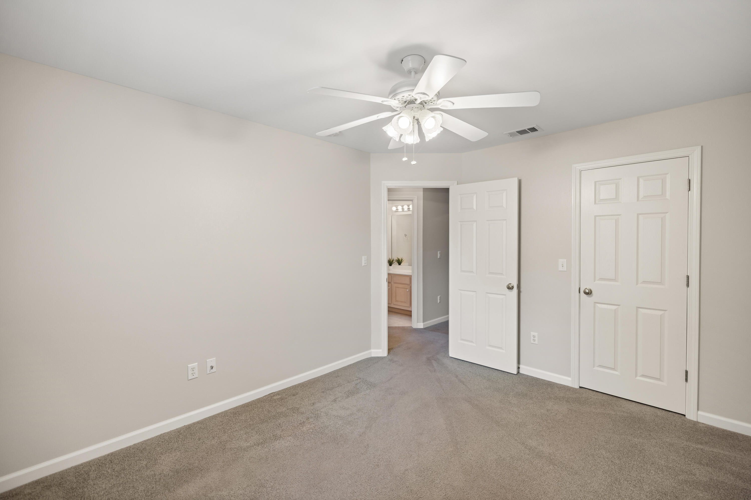 CEDAR RIDGE - Residential