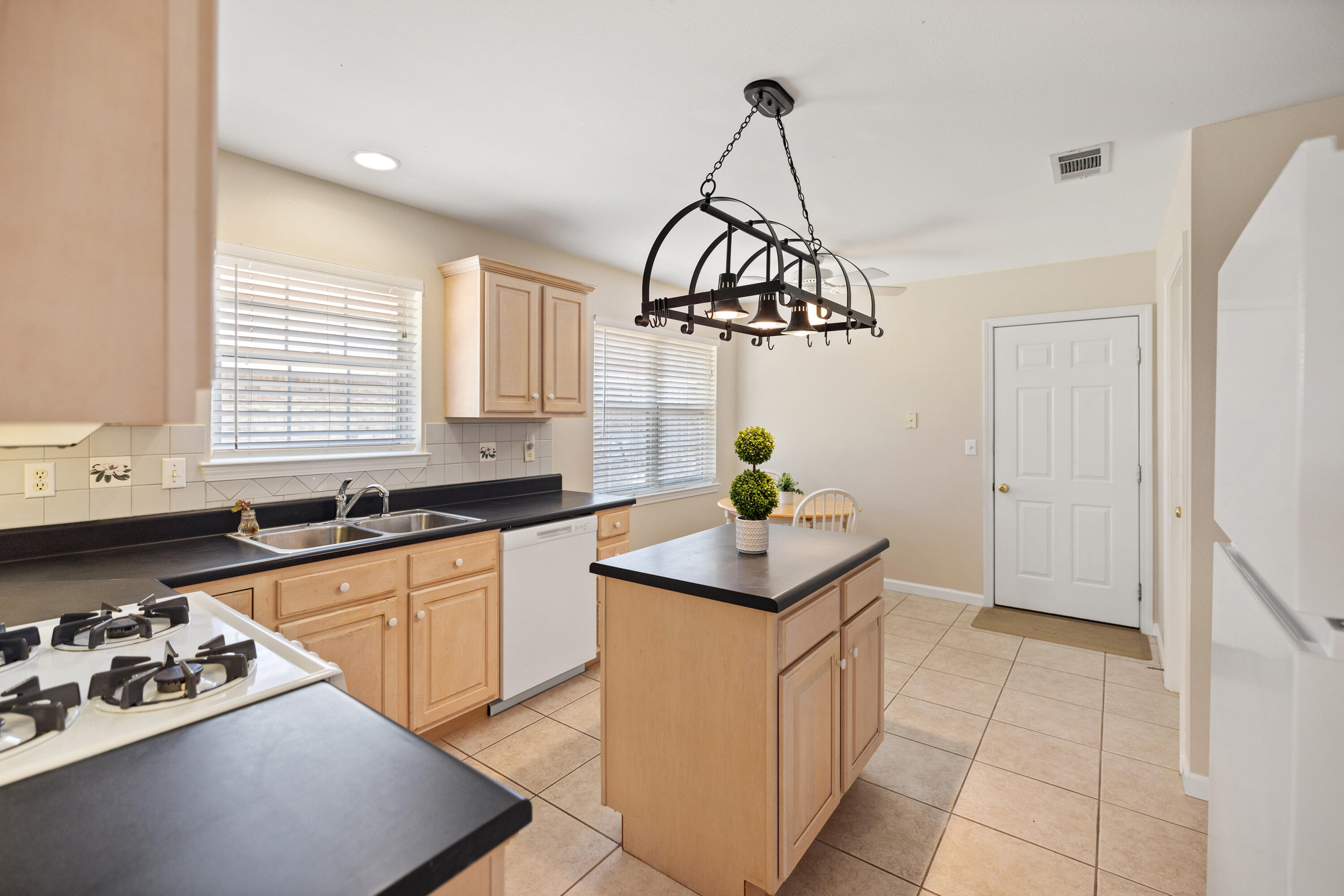 CEDAR RIDGE - Residential