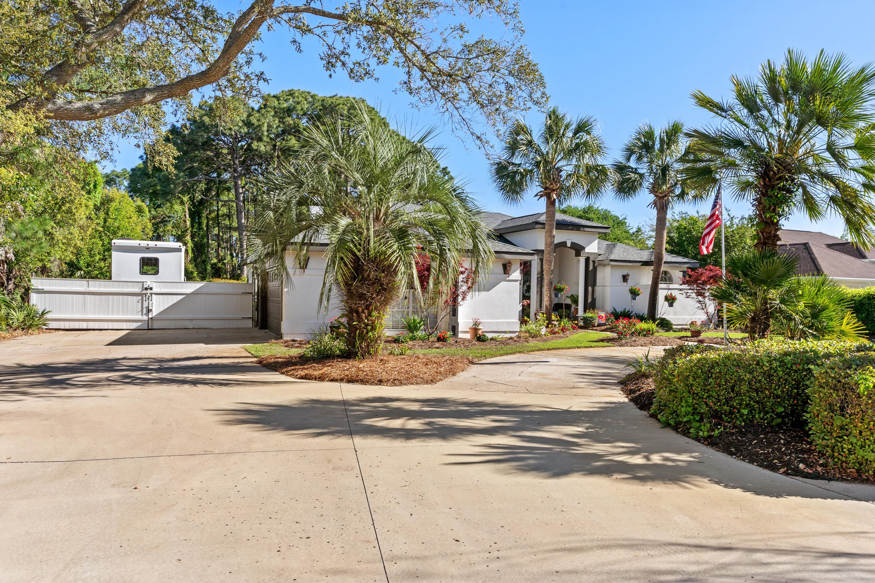 WINDSOR FOREST - Residential