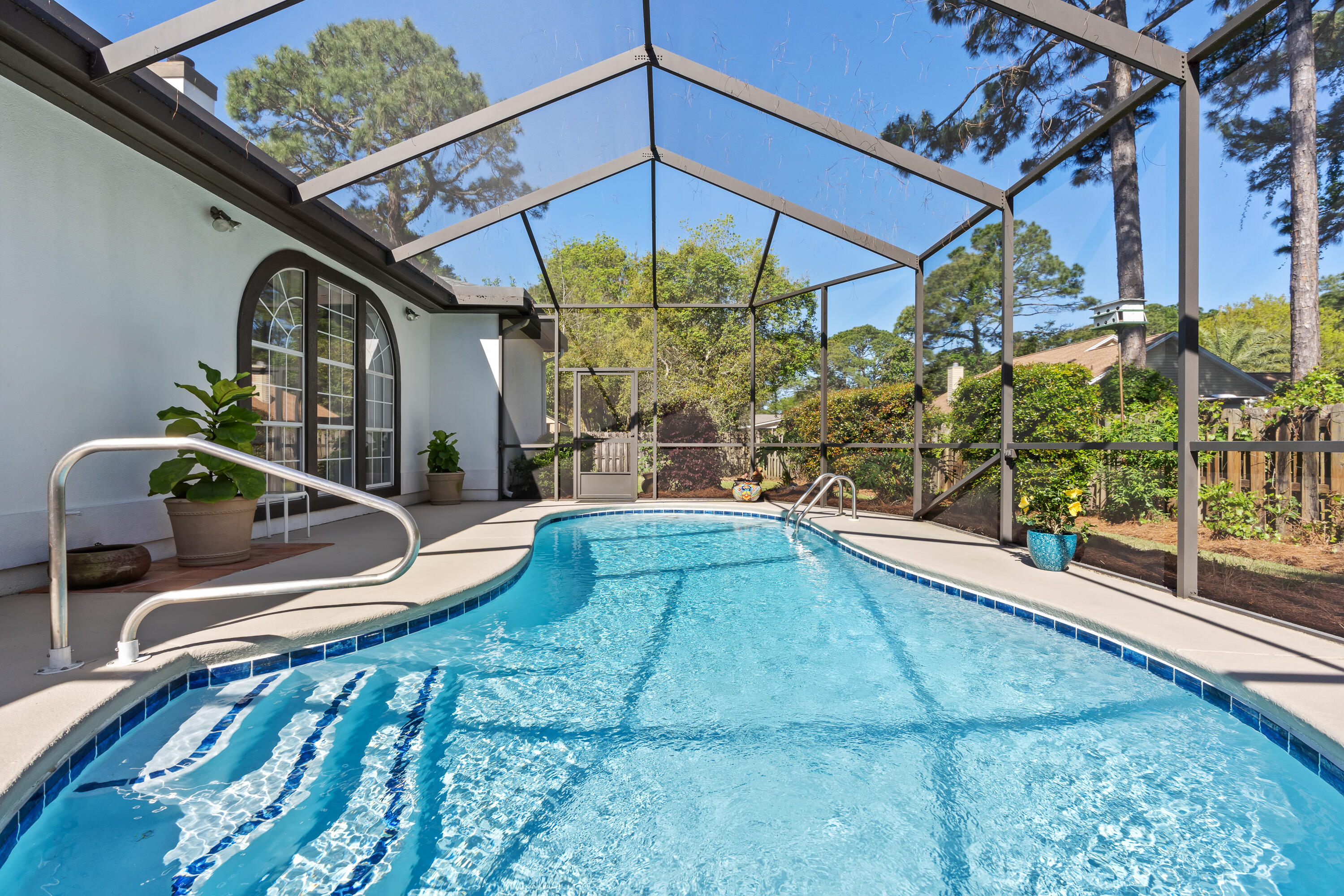 WINDSOR FOREST - Residential