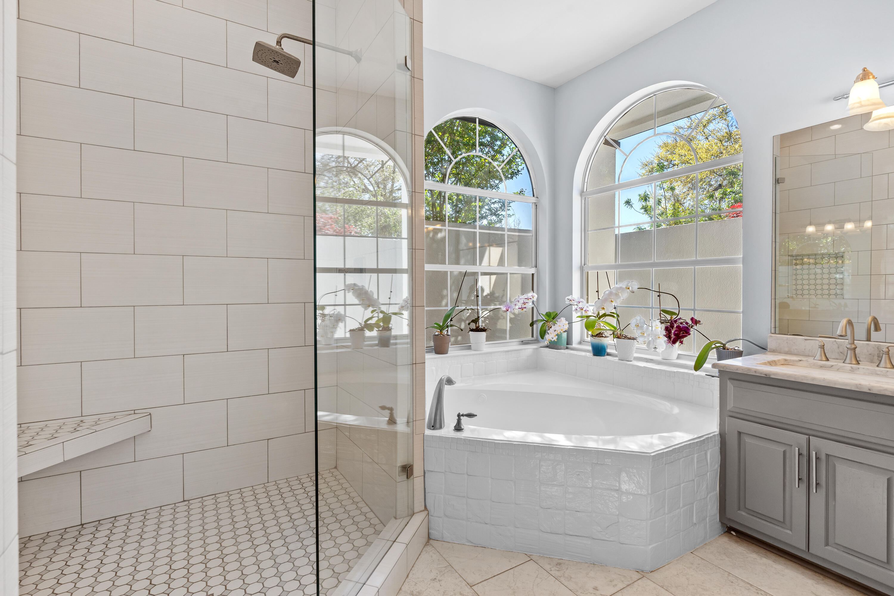 WINDSOR FOREST - Residential