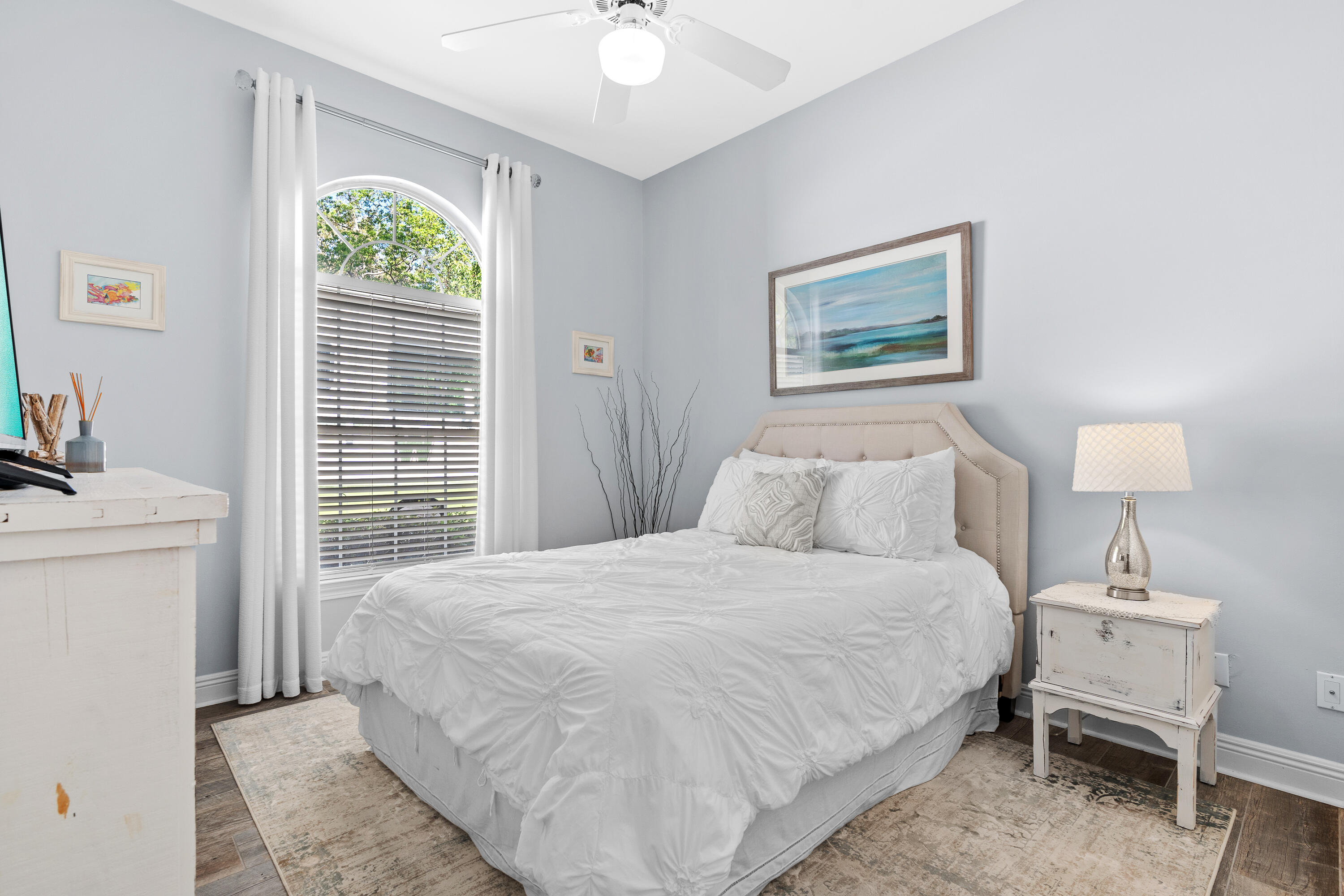 WINDSOR FOREST - Residential