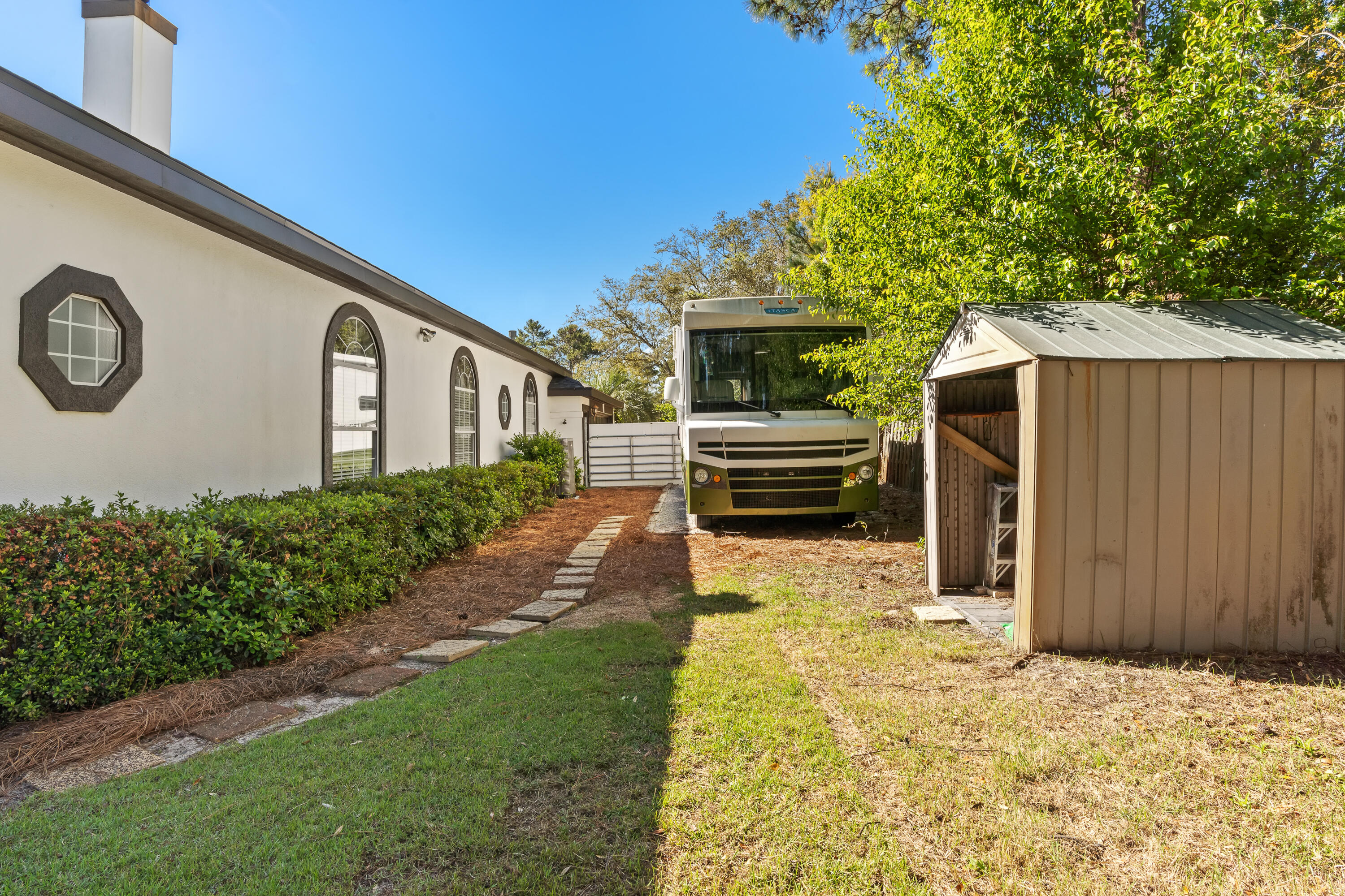 WINDSOR FOREST - Residential