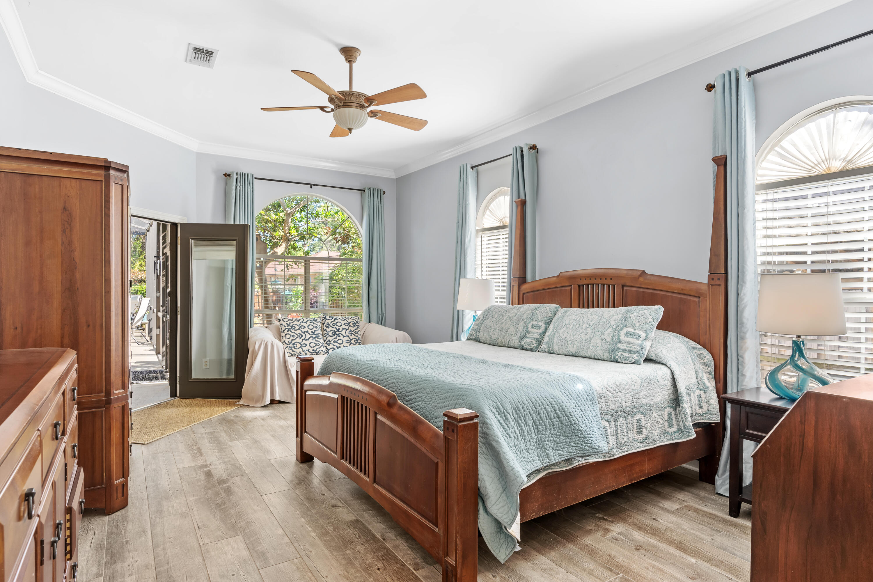 WINDSOR FOREST - Residential