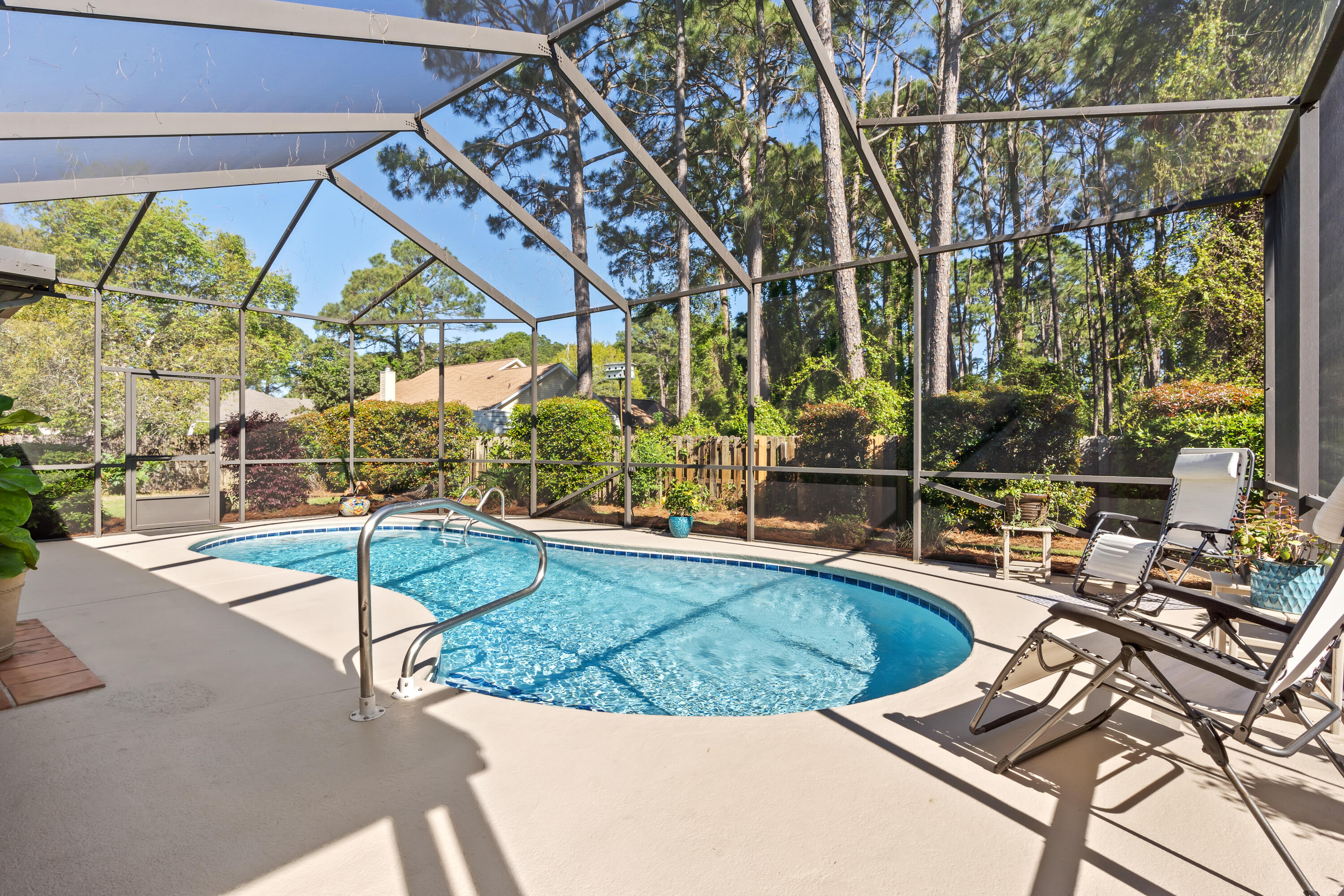 WINDSOR FOREST - Residential