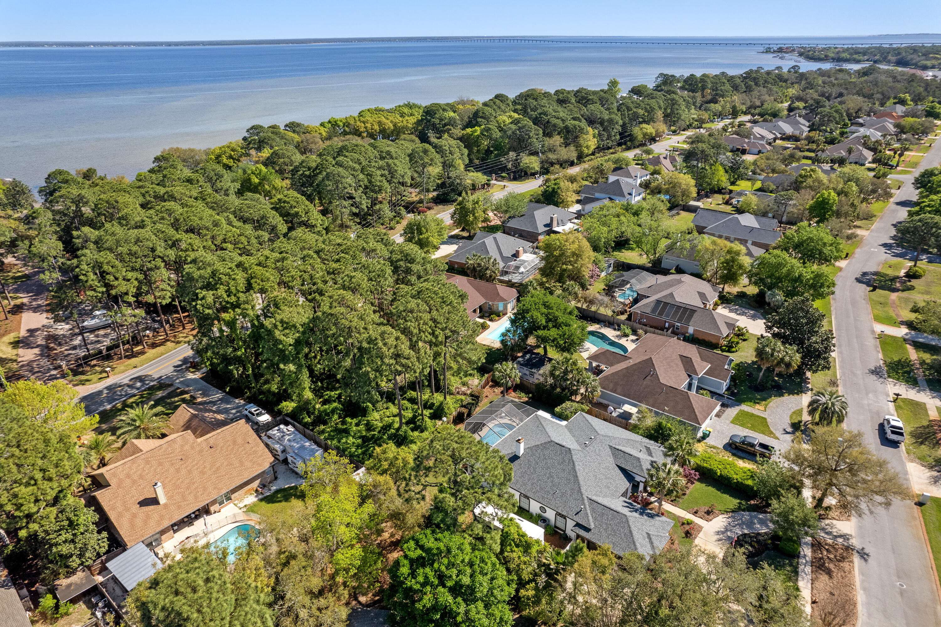 WINDSOR FOREST - Residential