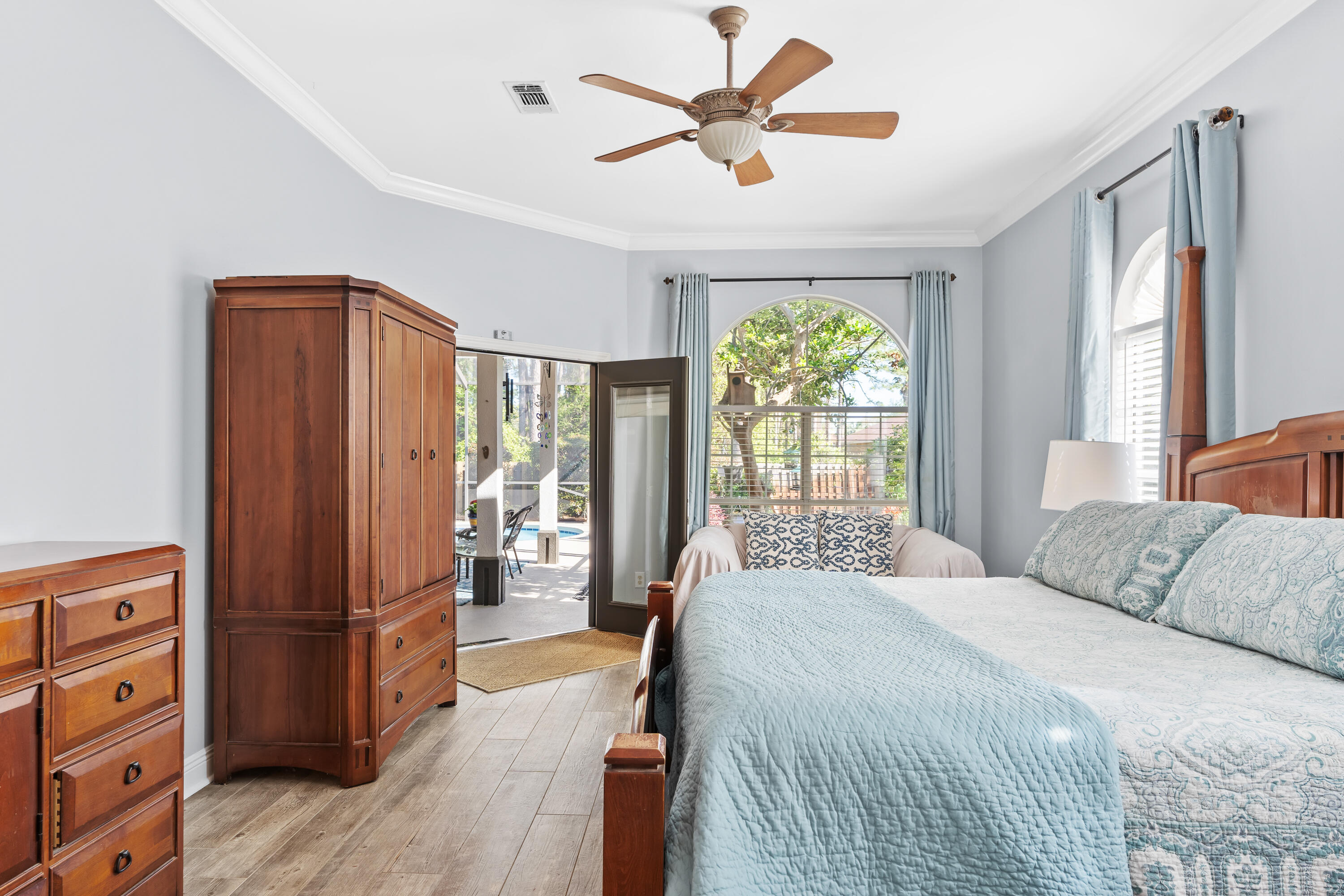 WINDSOR FOREST - Residential