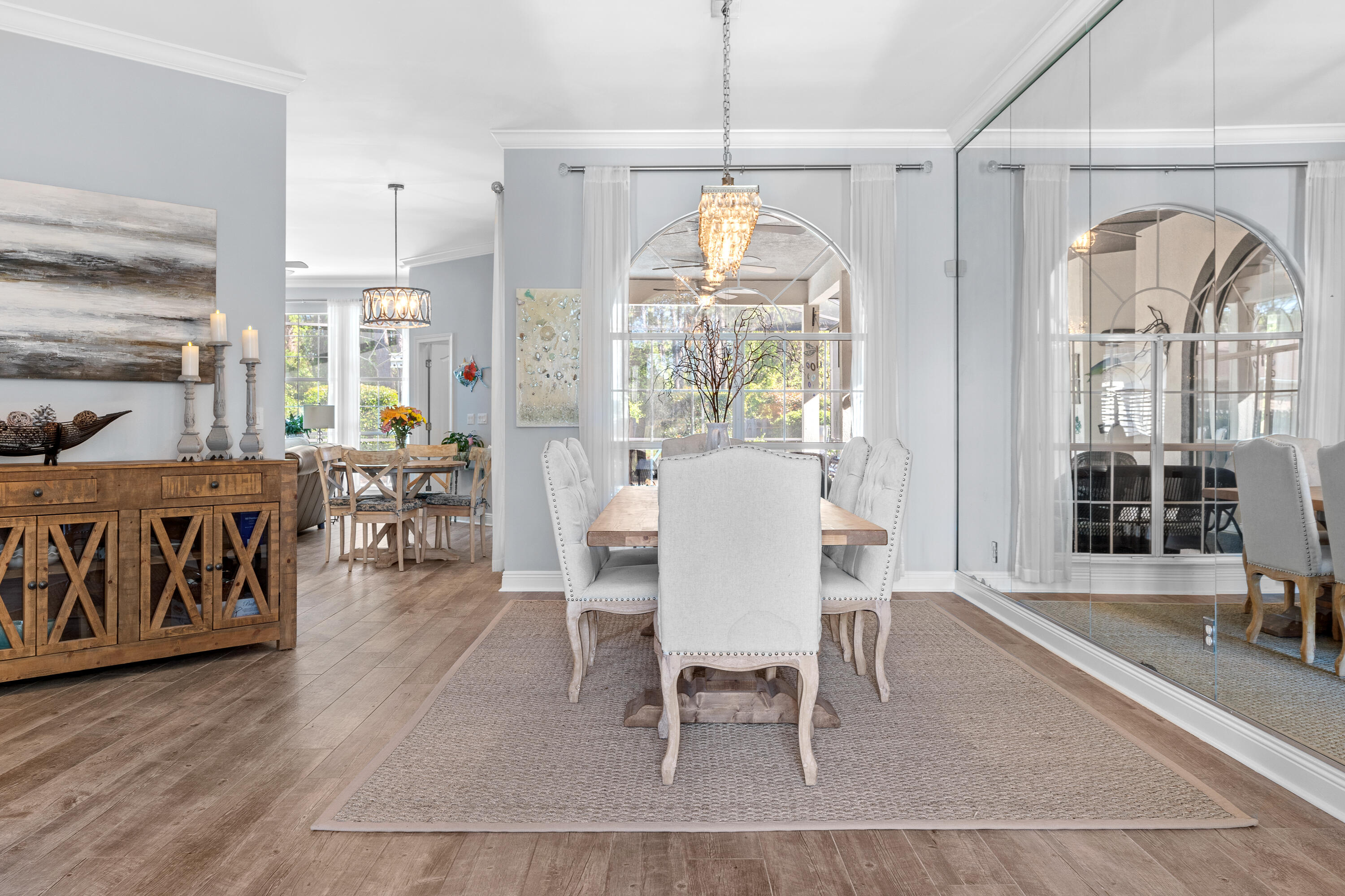 WINDSOR FOREST - Residential