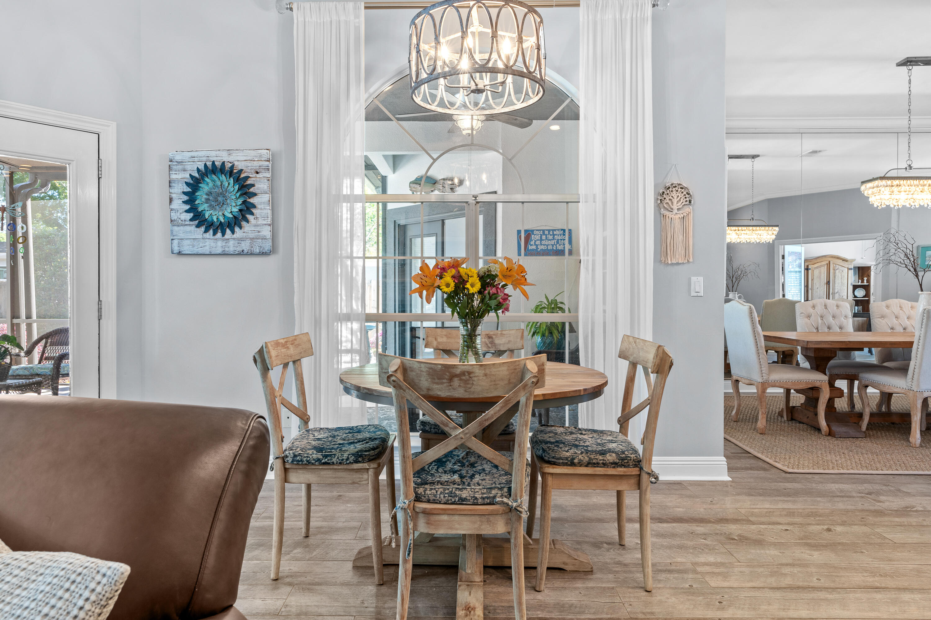 WINDSOR FOREST - Residential