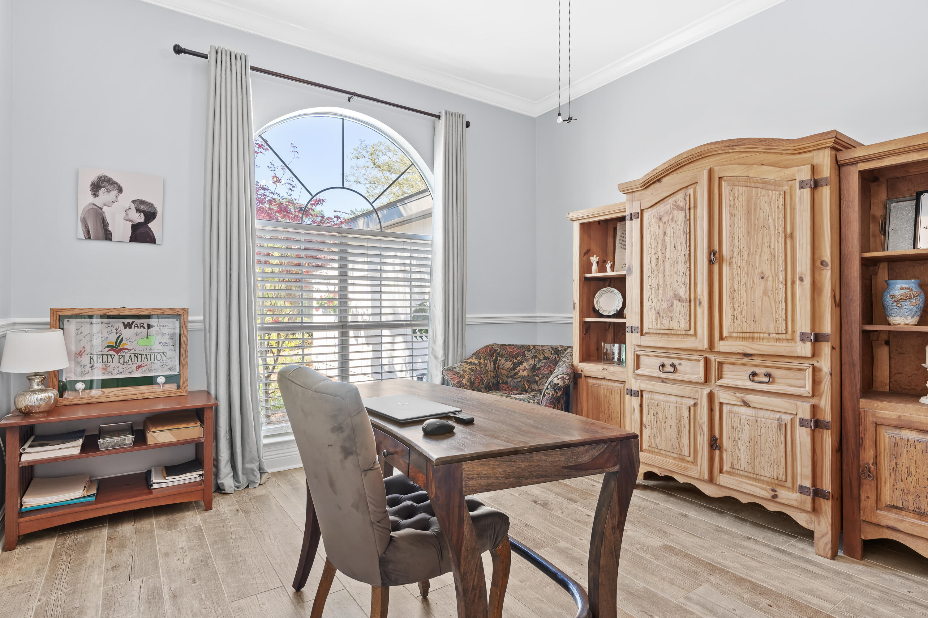 WINDSOR FOREST - Residential