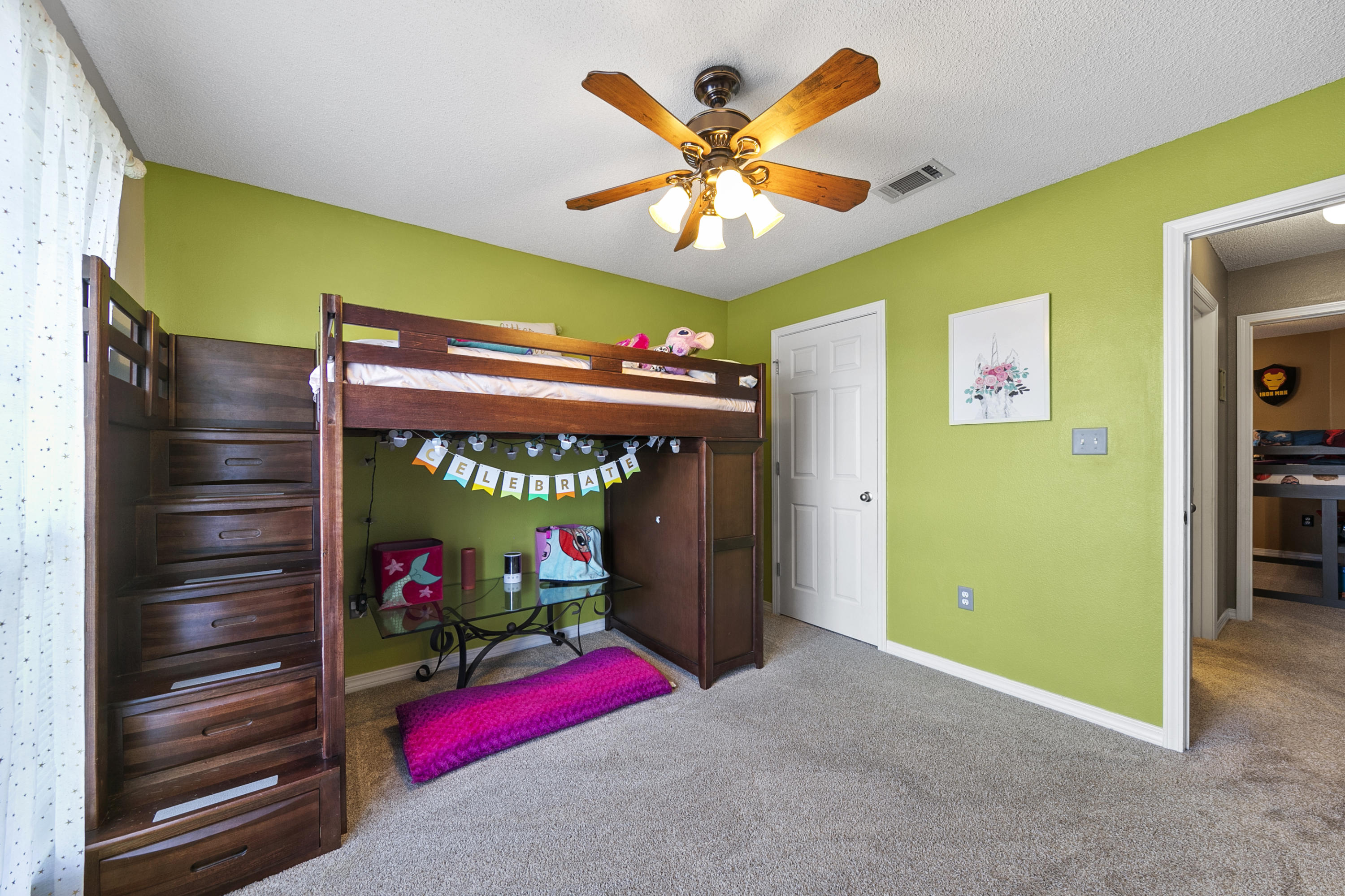 VICTORIAN VILLAGE - Residential