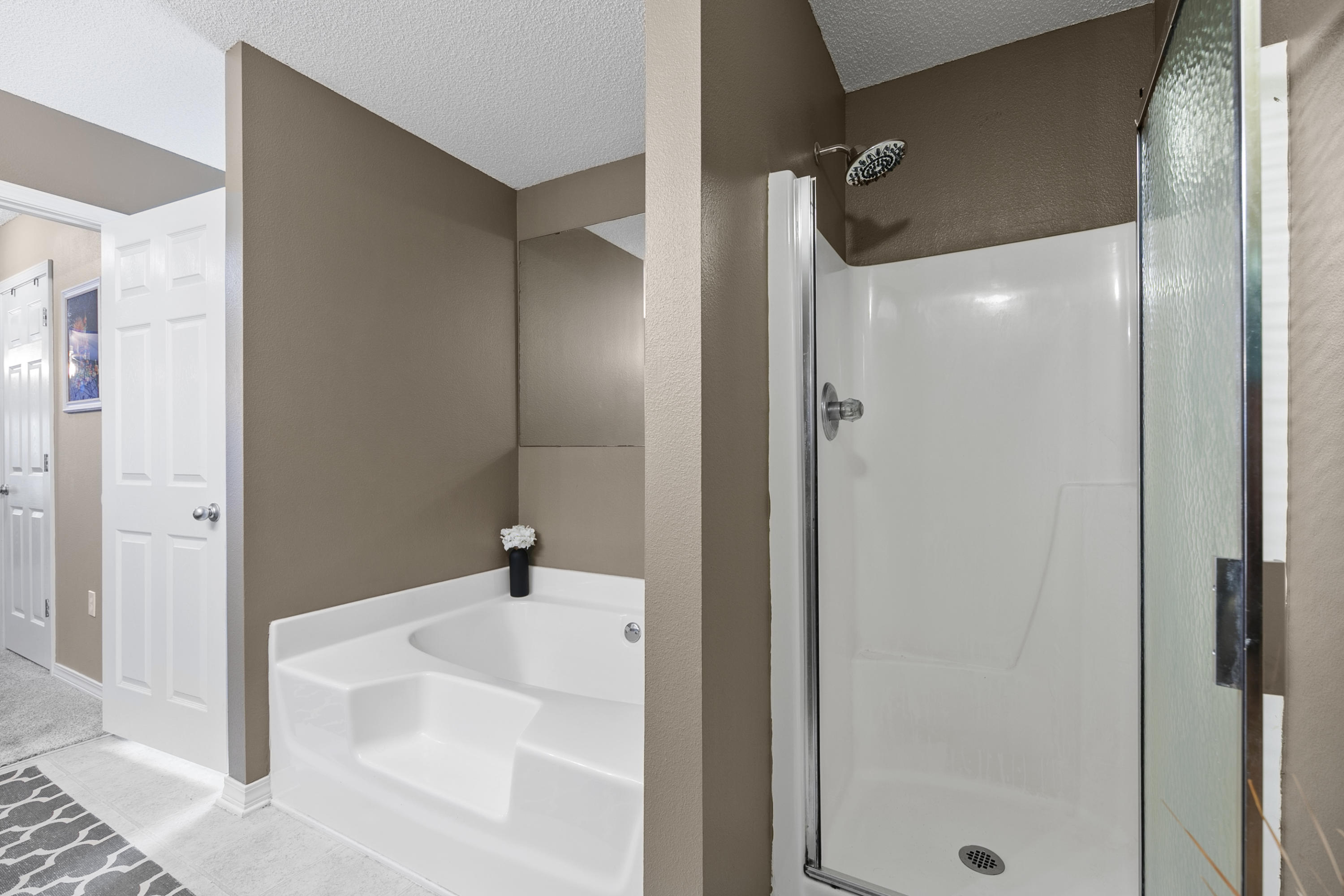 VICTORIAN VILLAGE - Residential