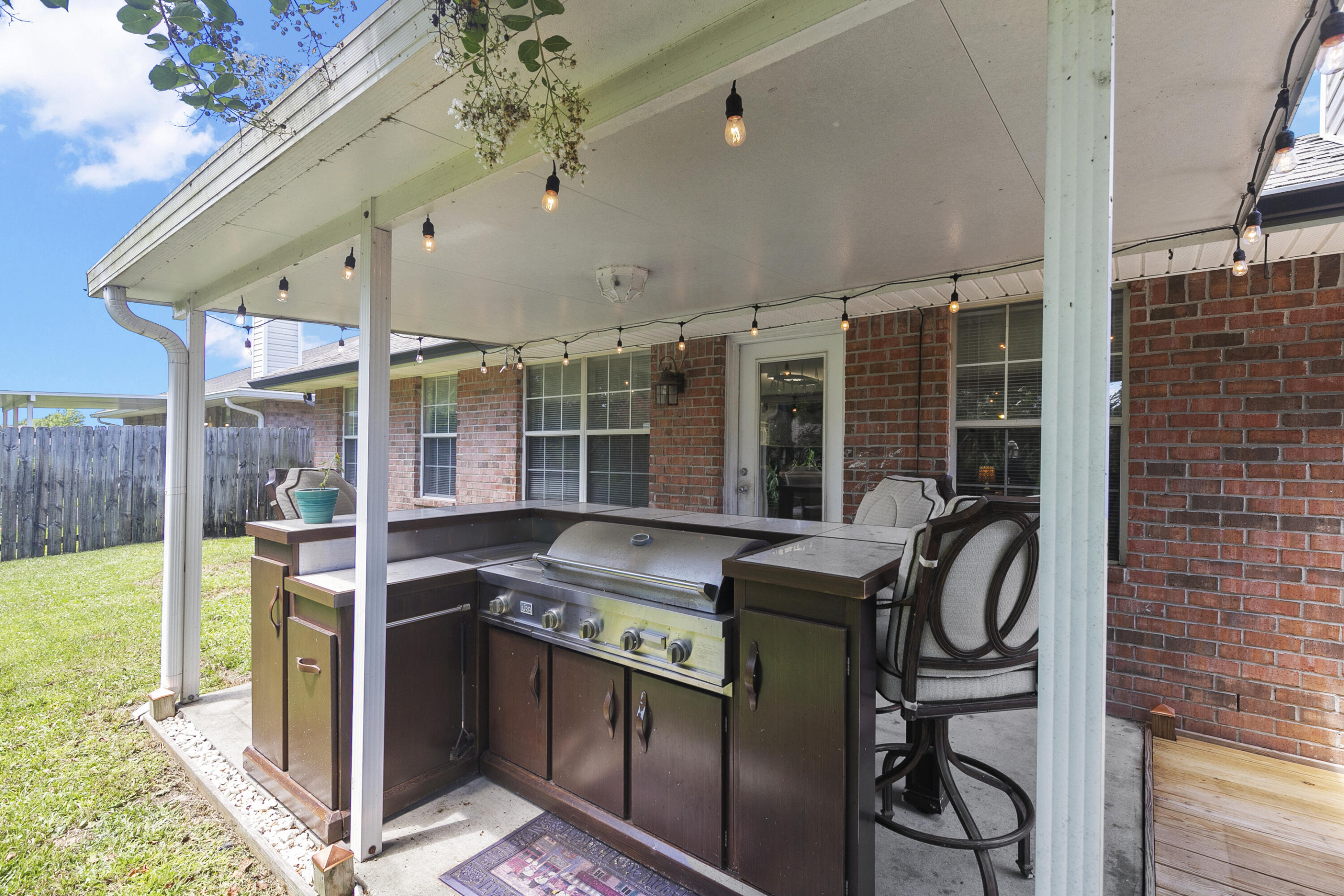 VICTORIAN VILLAGE - Residential