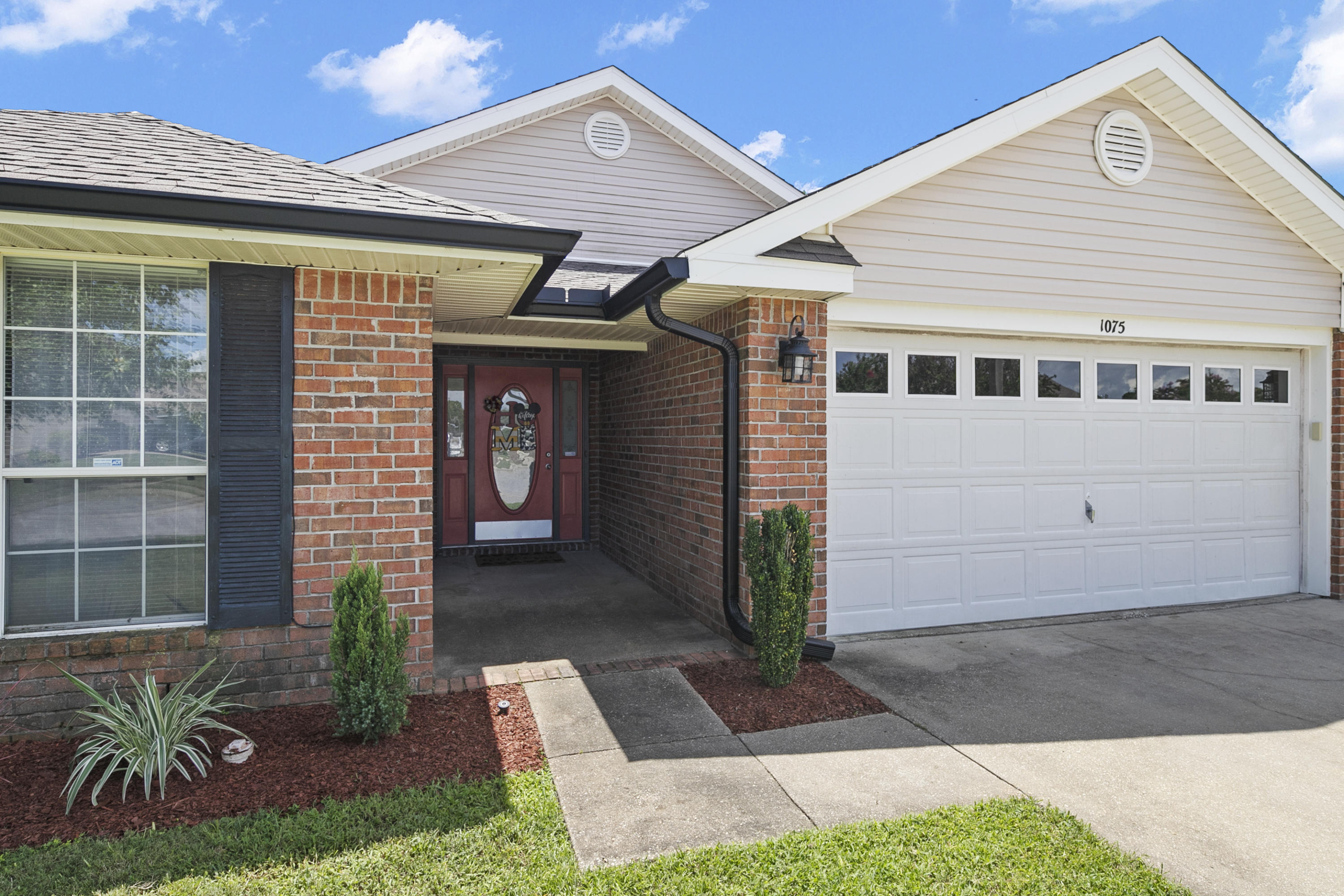 VICTORIAN VILLAGE - Residential