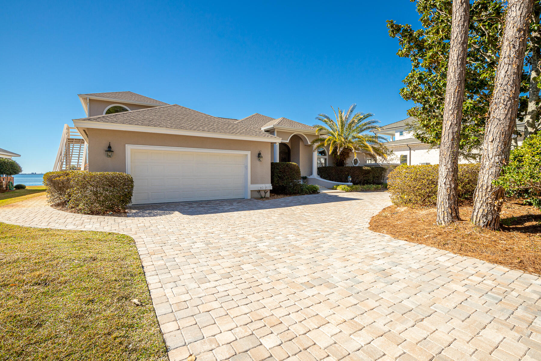 SOUTHWIND - Residential