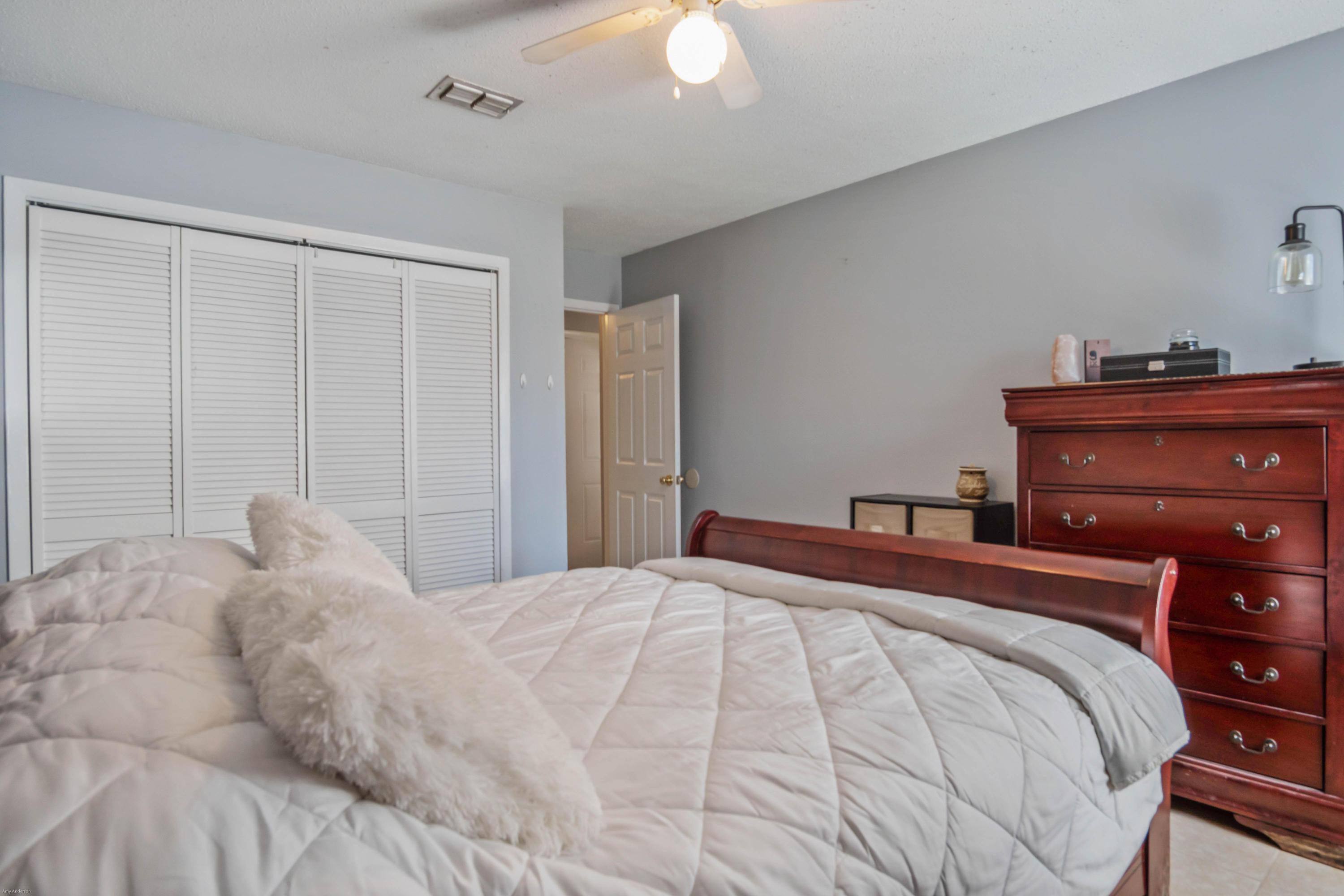 PINE MEADOWS 1ST ADDNF - Residential