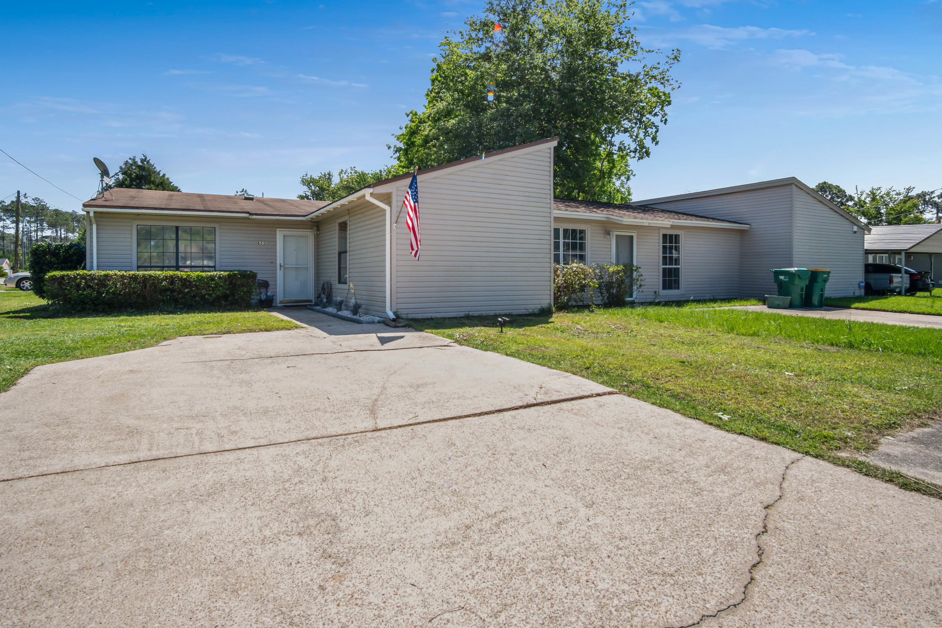 PINE MEADOWS 1ST ADDNF - Residential