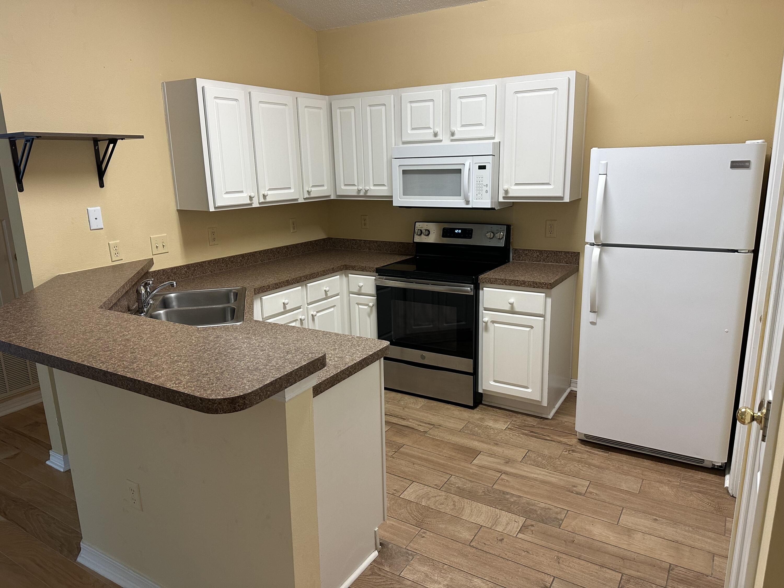 SEASPRAY - Residential Lease