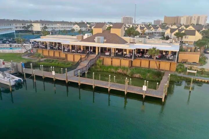 SANDPIPER COVE - Residential