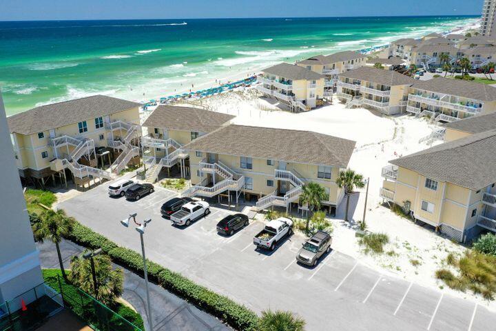 SANDPIPER COVE - Residential