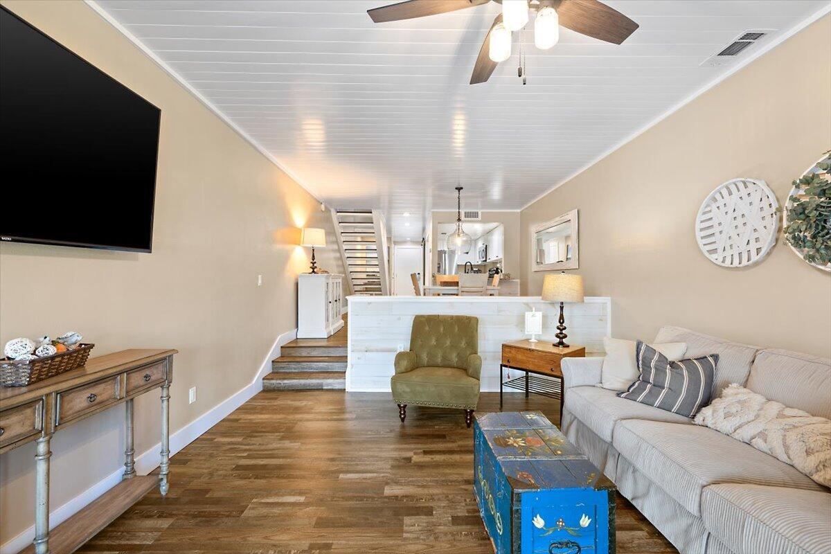 BAYOU VILLAGE CONDO PH 1 - Residential