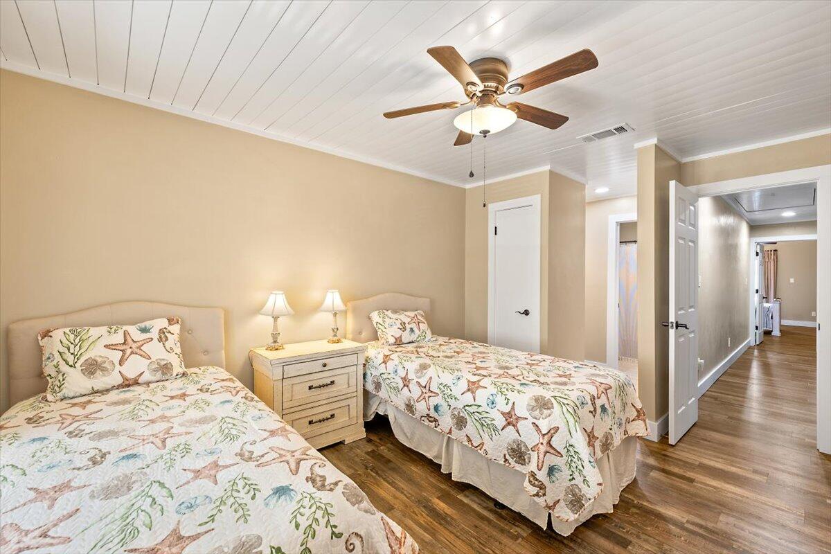 BAYOU VILLAGE CONDO PH 1 - Residential