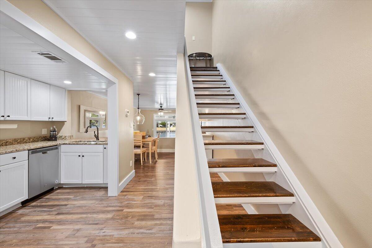 BAYOU VILLAGE CONDO PH 1 - Residential