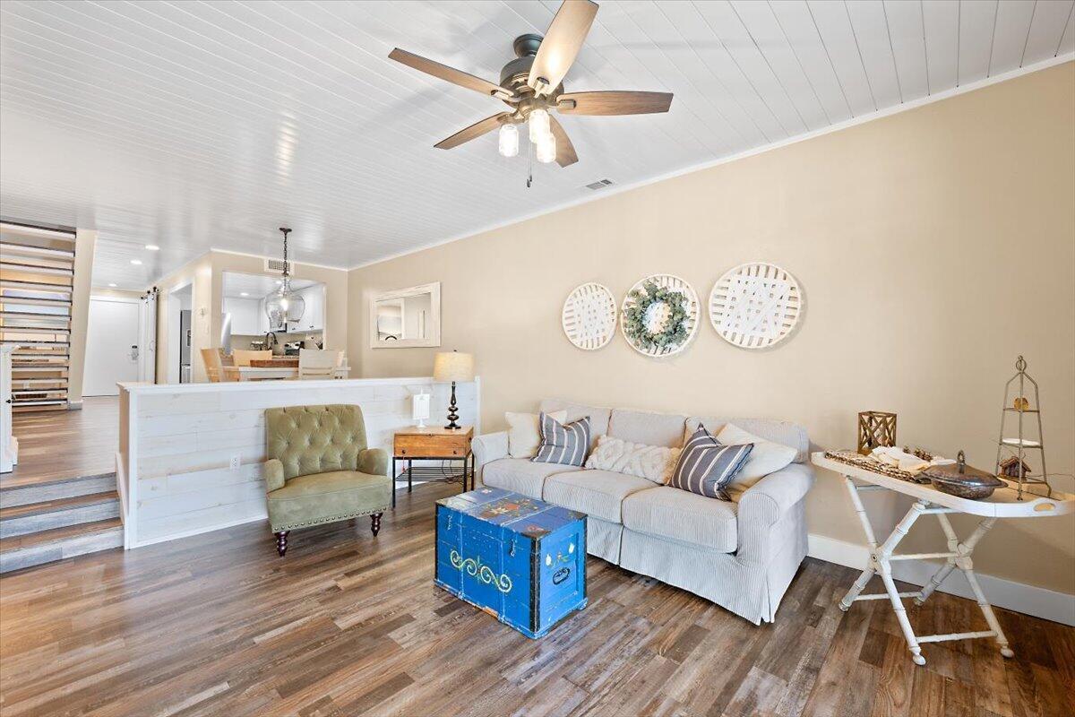 BAYOU VILLAGE CONDO PH 1 - Residential