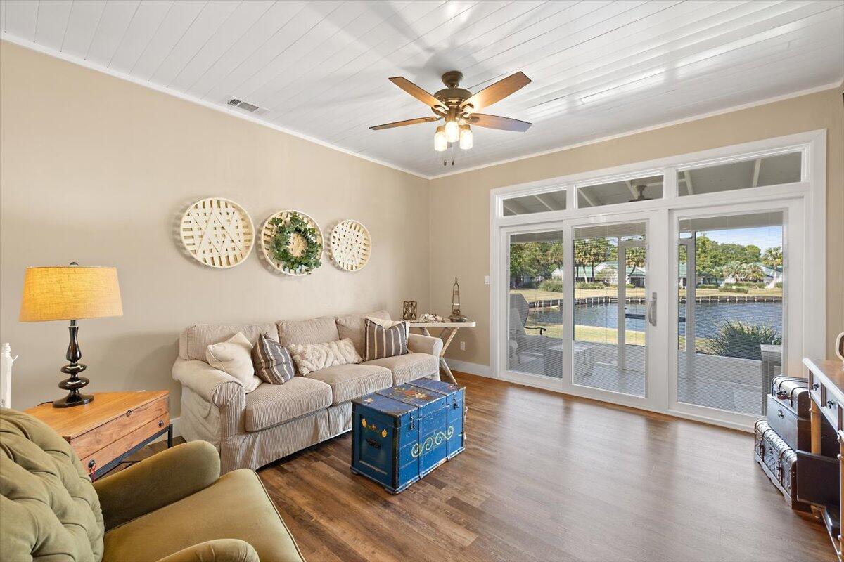 BAYOU VILLAGE CONDO PH 1 - Residential