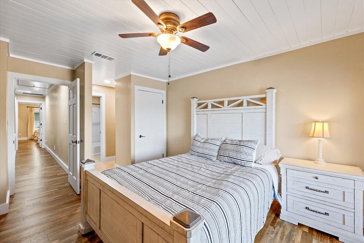BAYOU VILLAGE CONDO PH 1 - Residential