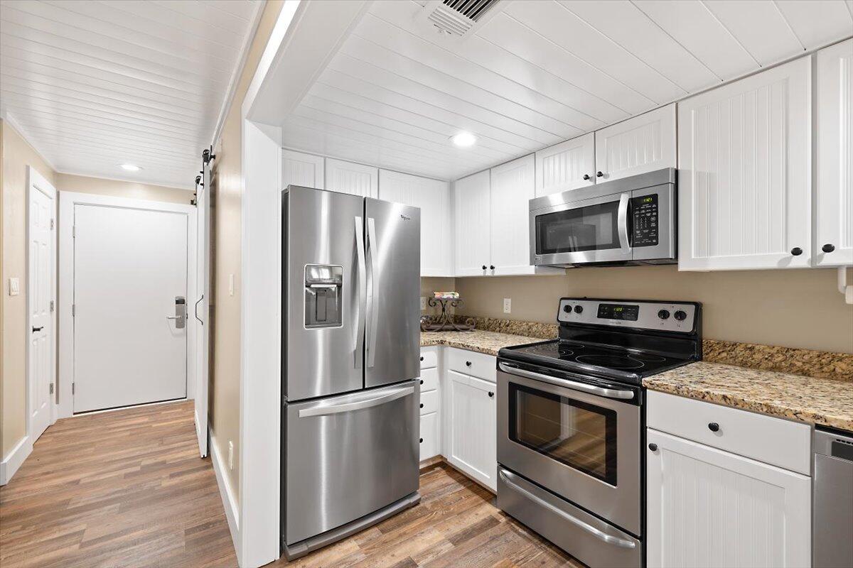 BAYOU VILLAGE CONDO PH 1 - Residential