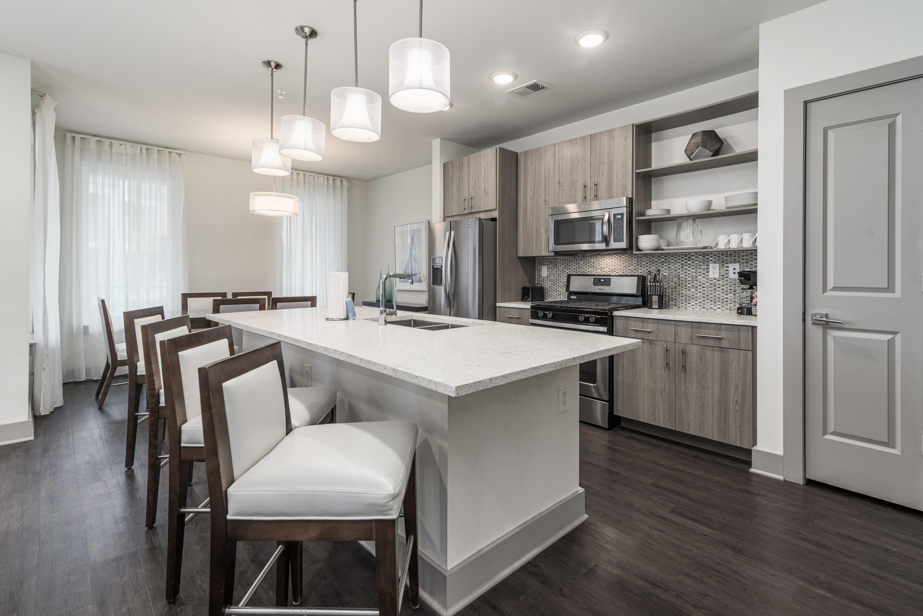 THE POINTE CONDOMINIUM - Residential