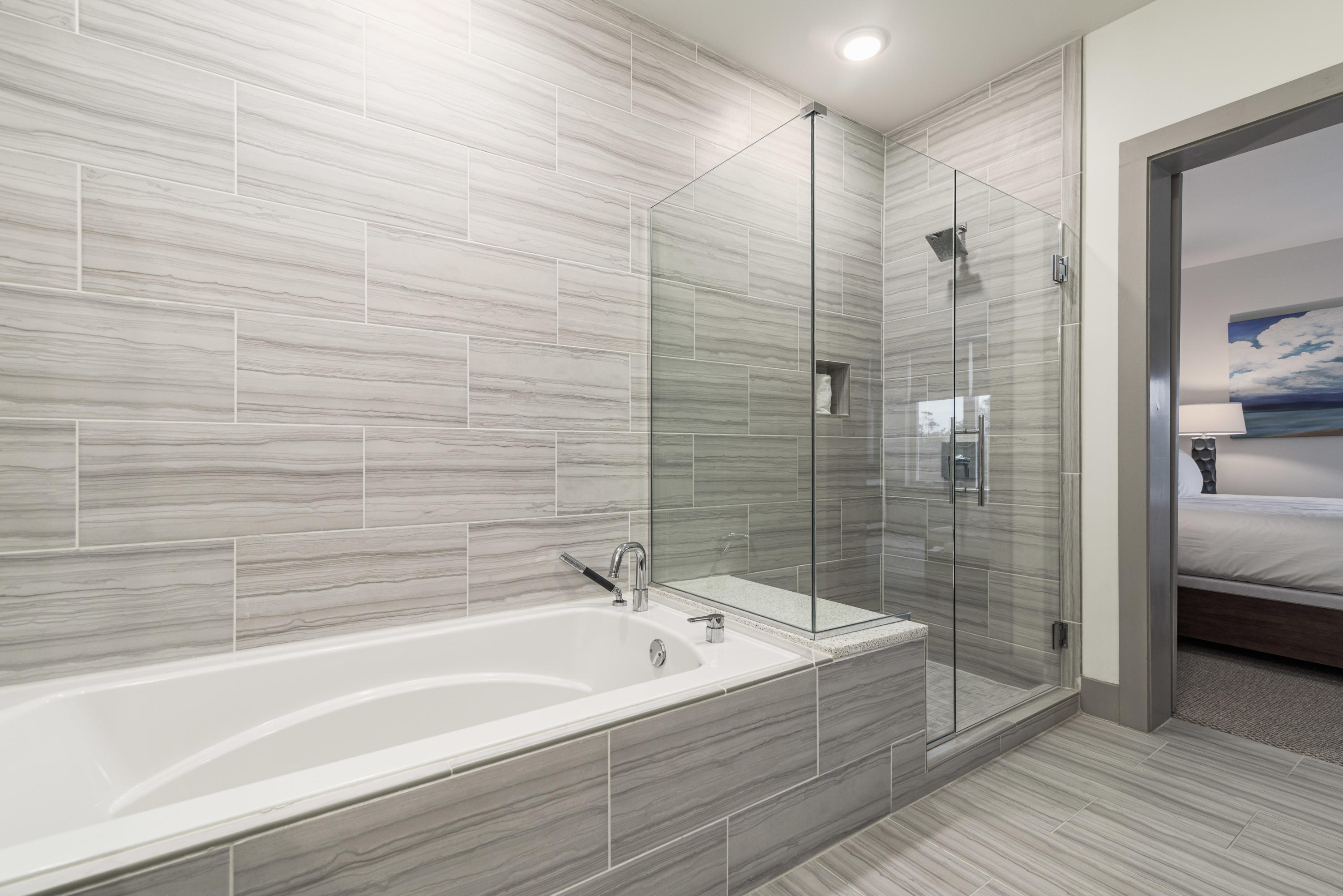 THE POINTE CONDOMINIUM - Residential