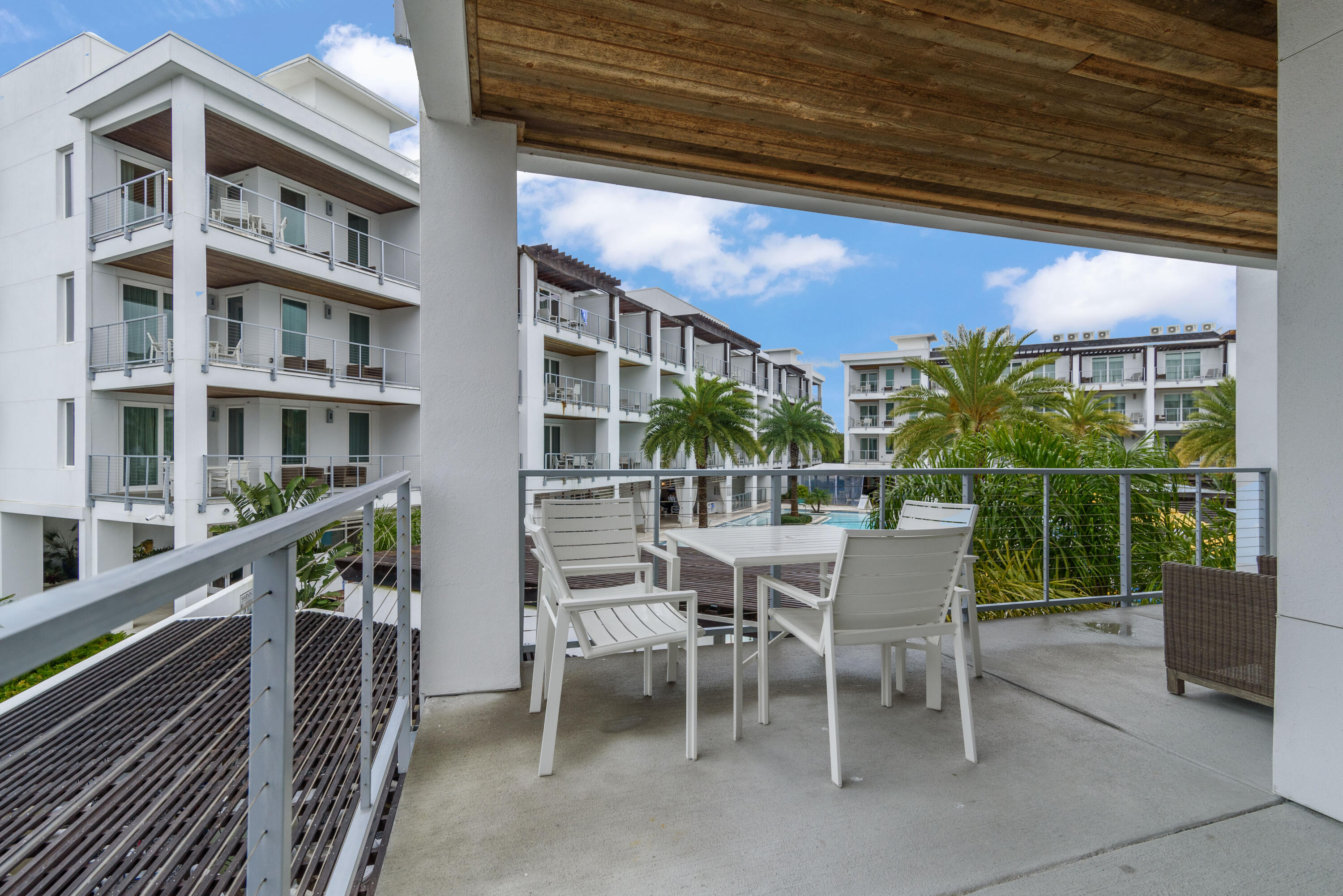 THE POINTE CONDOMINIUM - Residential