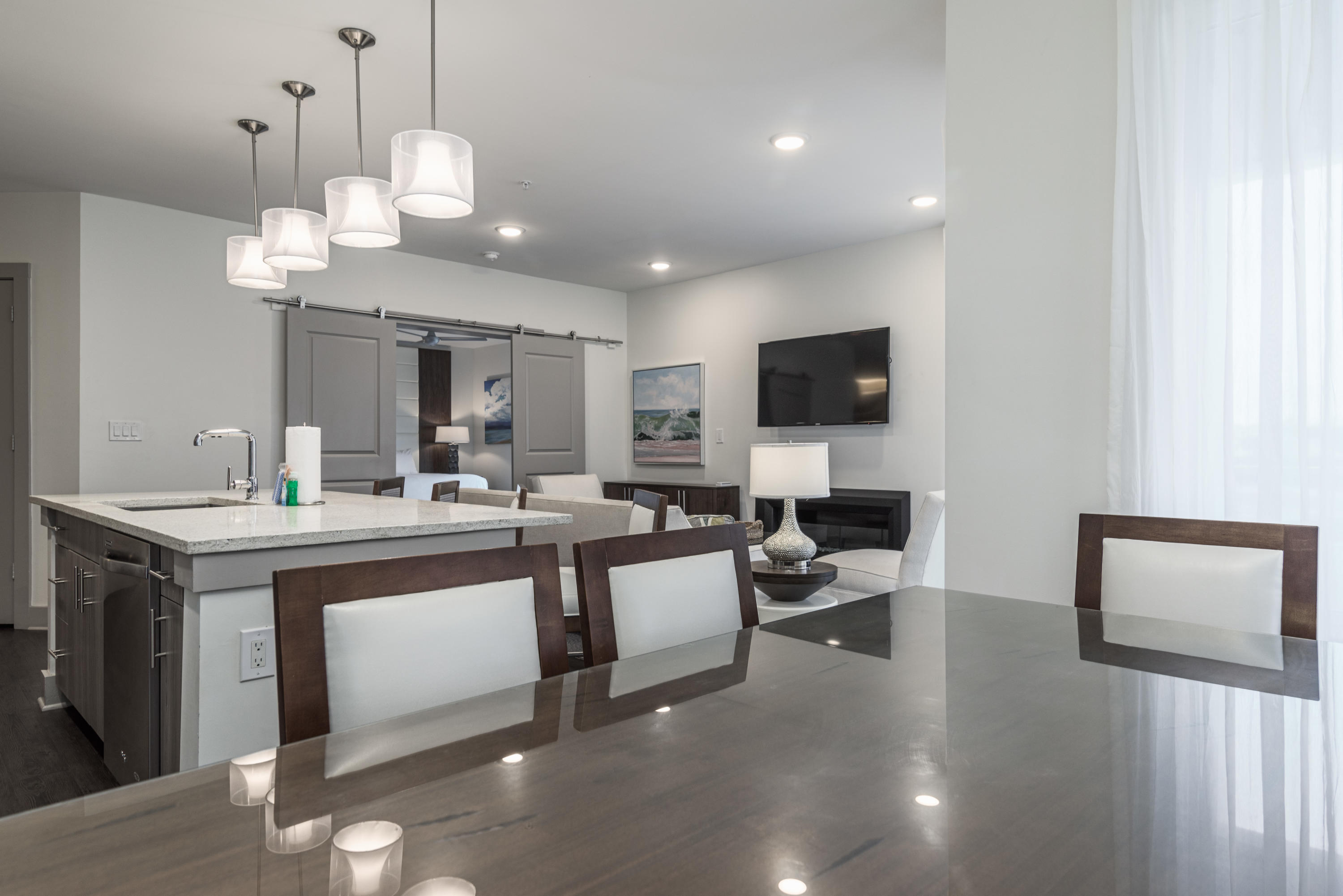 THE POINTE CONDOMINIUM - Residential