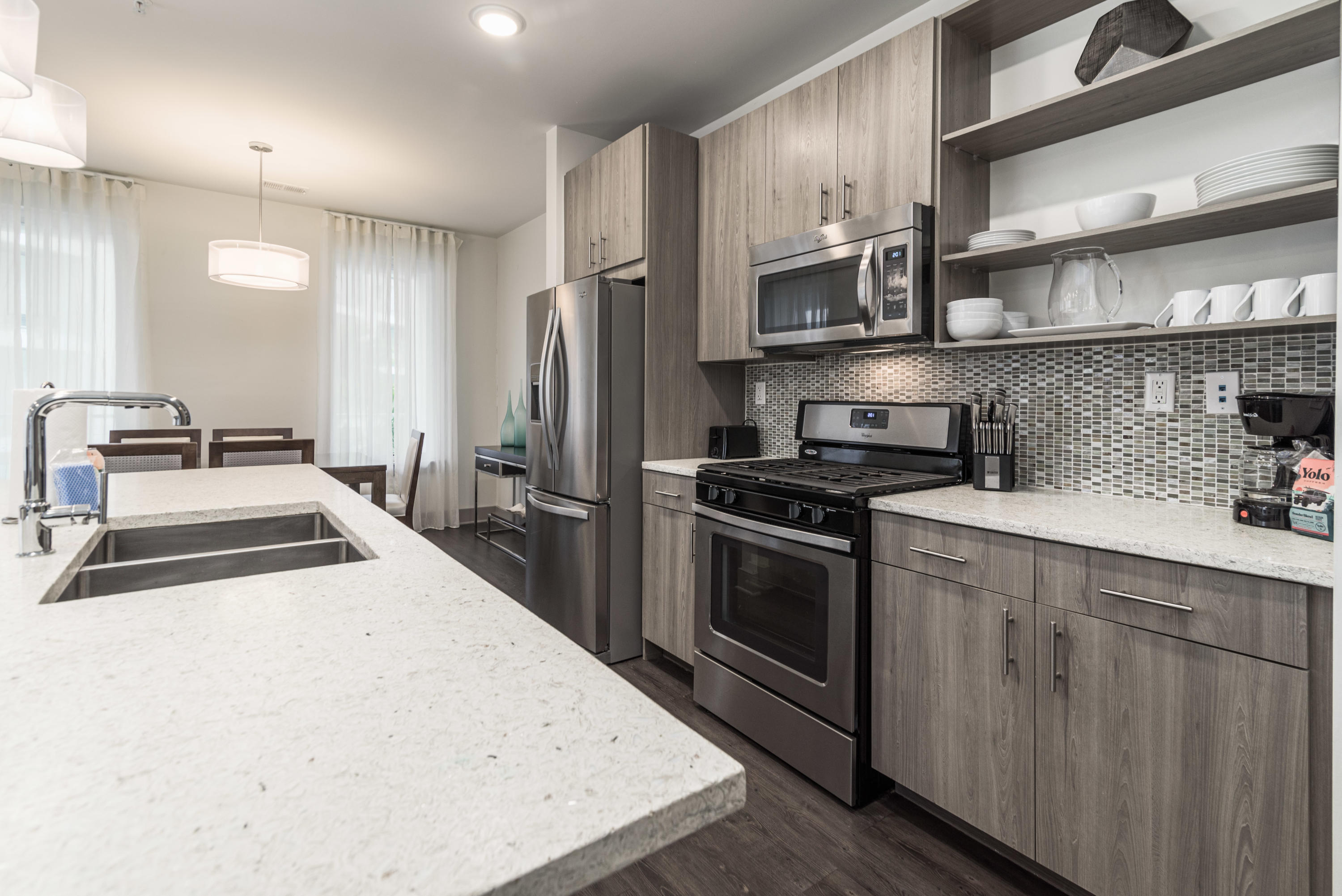 THE POINTE CONDOMINIUM - Residential