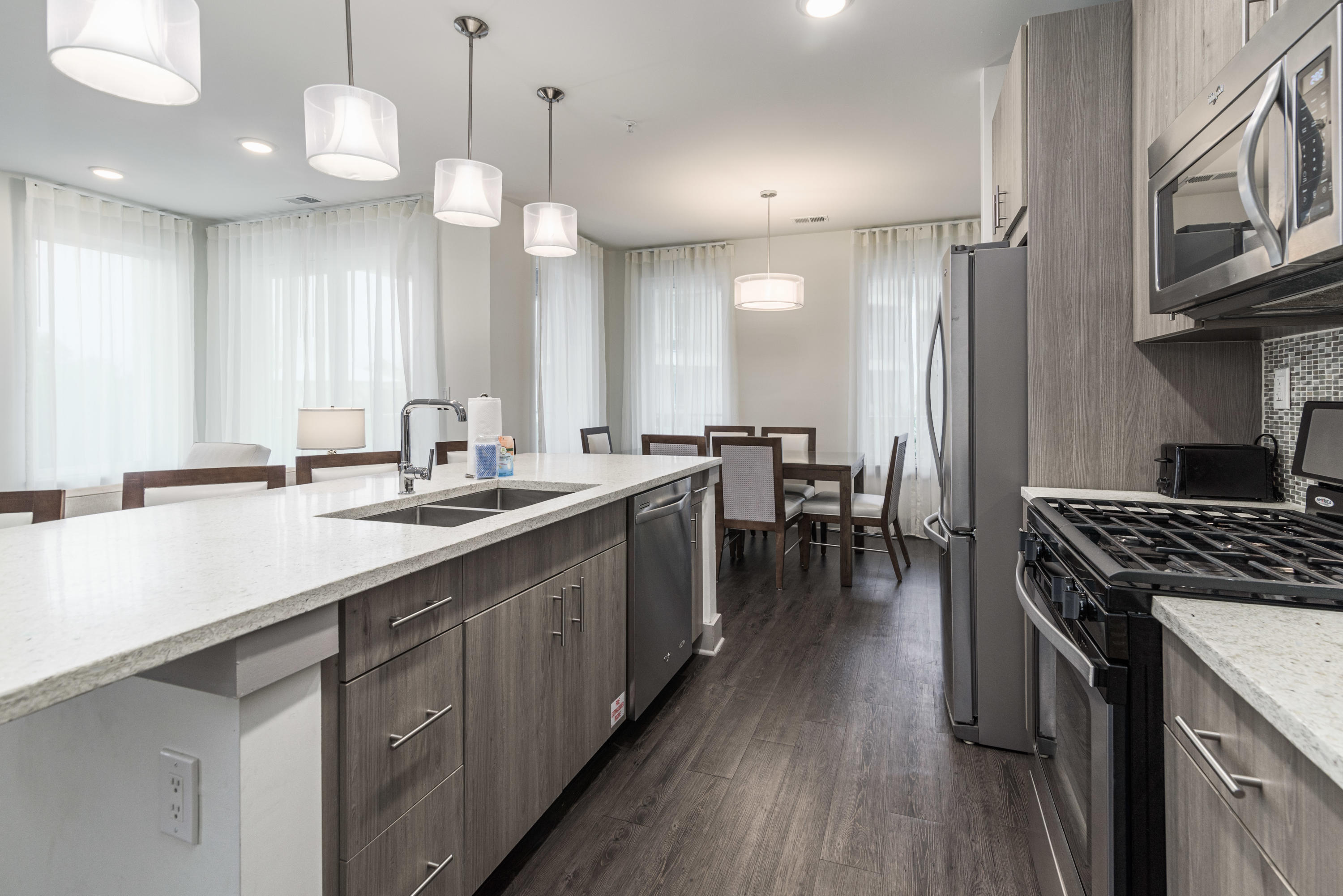 THE POINTE CONDOMINIUM - Residential
