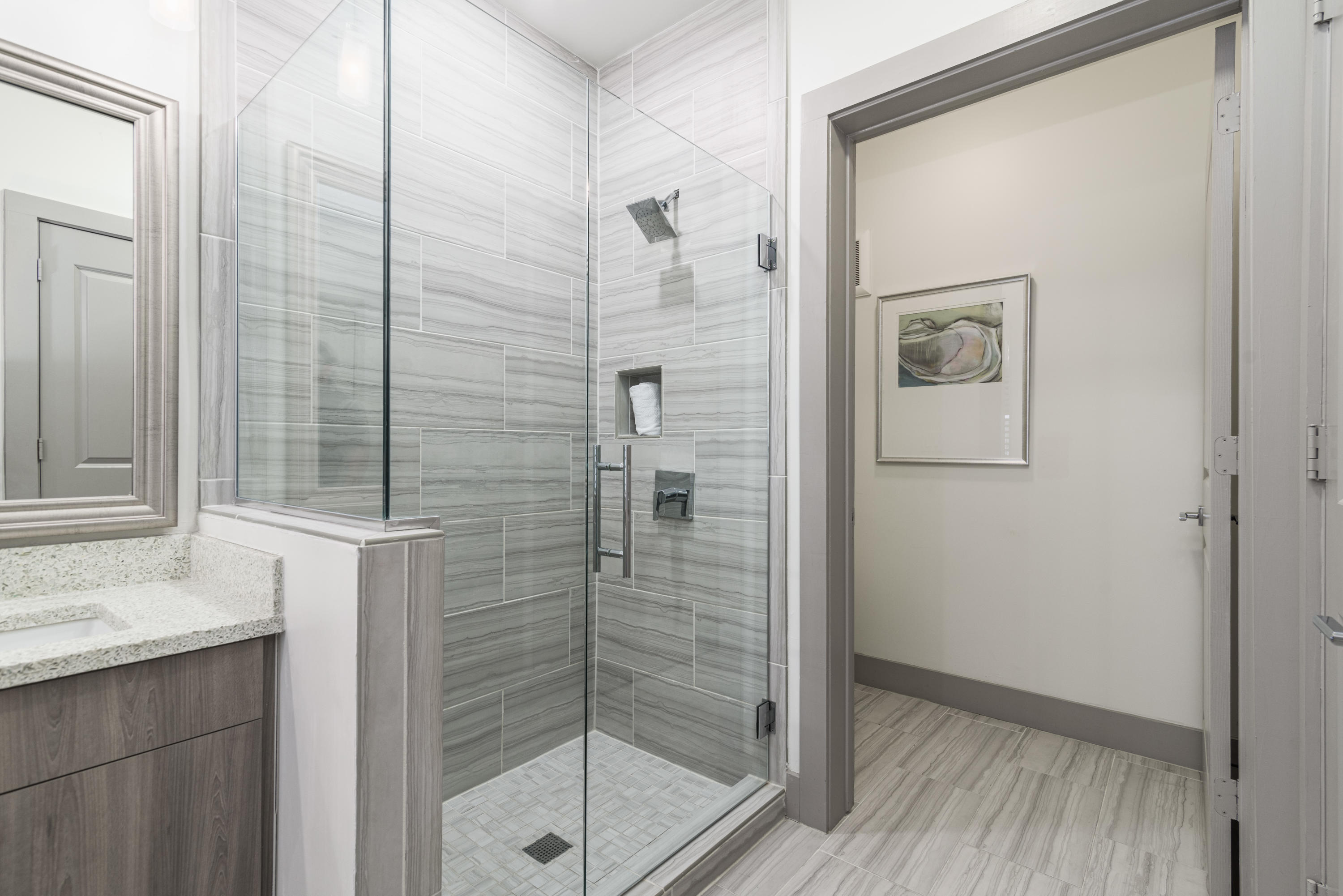 THE POINTE CONDOMINIUM - Residential