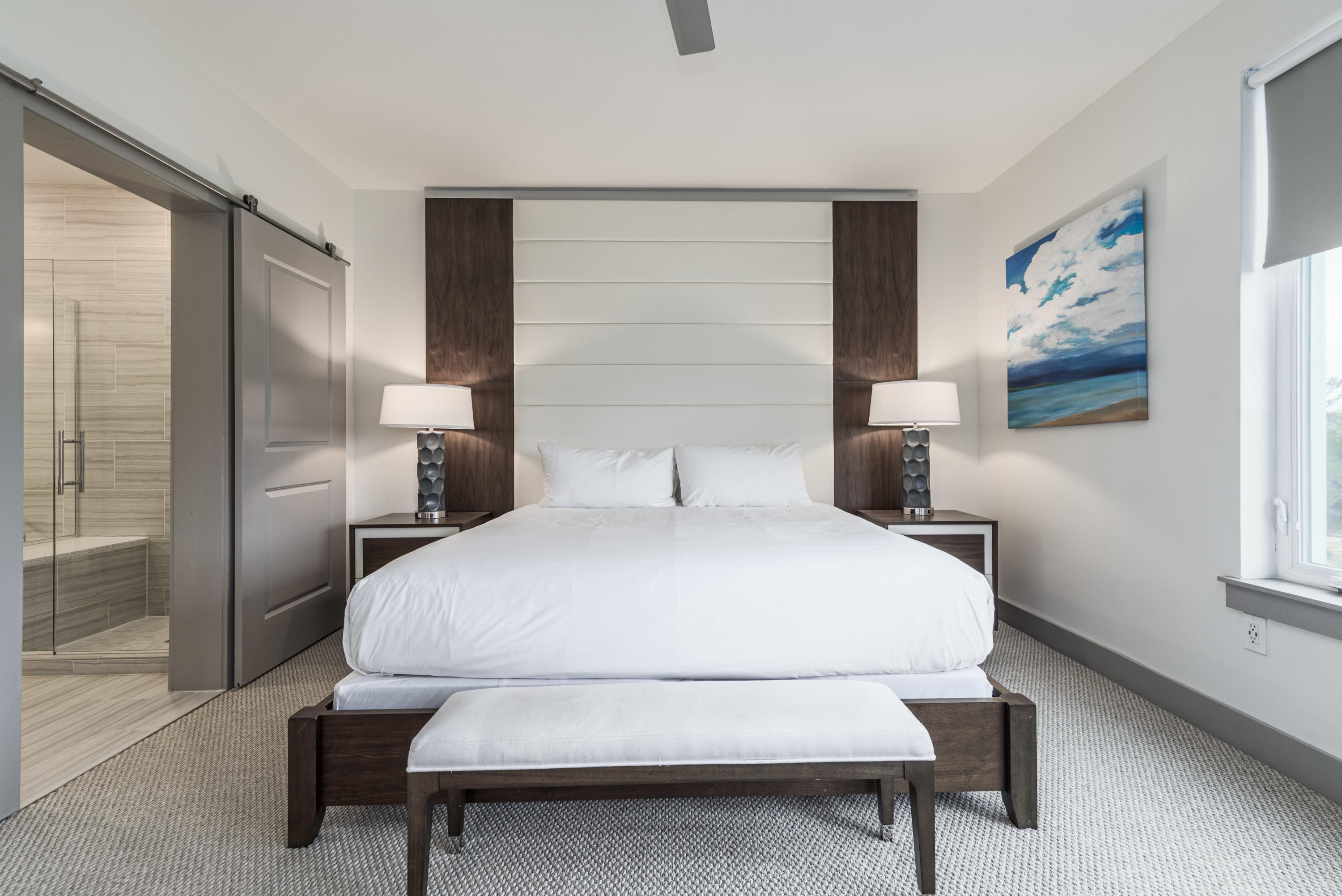 THE POINTE CONDOMINIUM - Residential