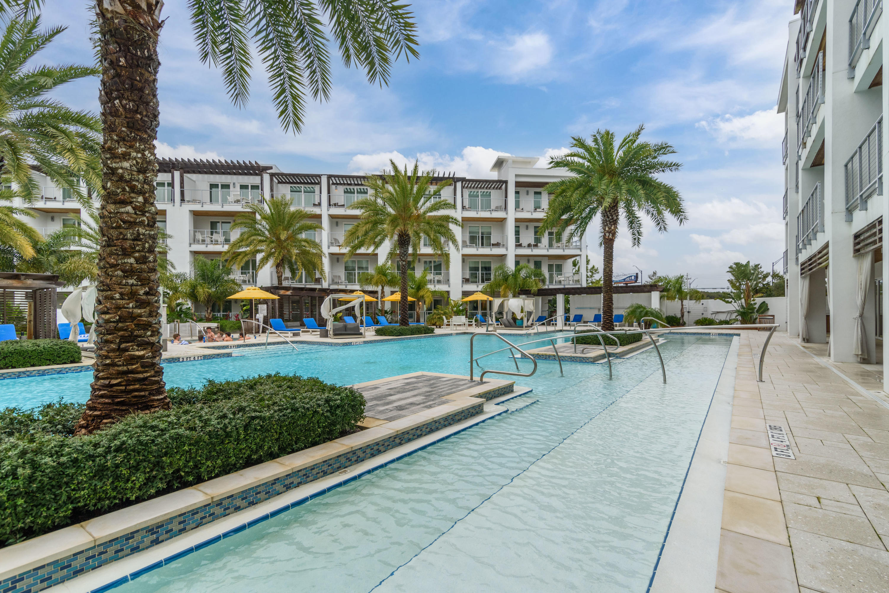 THE POINTE CONDOMINIUM - Residential