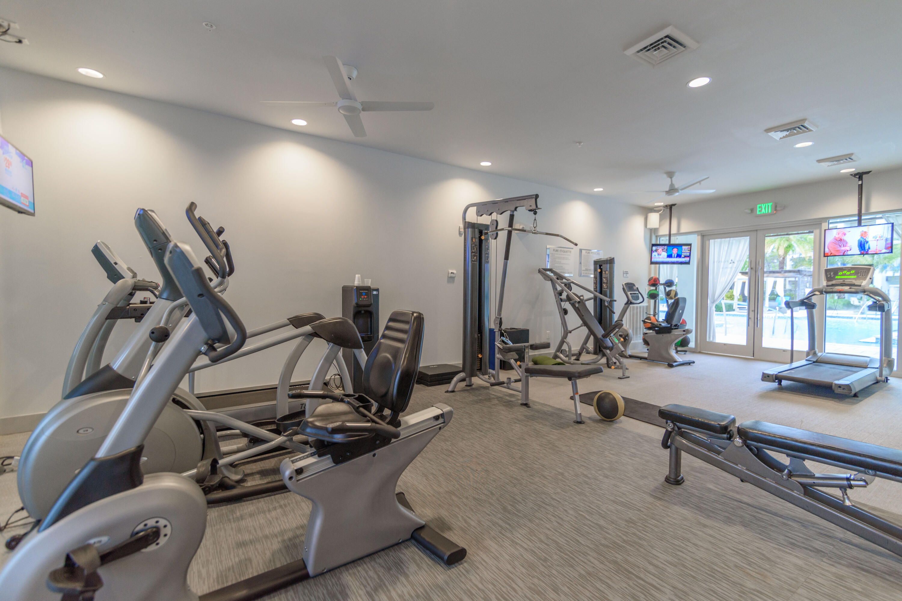 THE POINTE CONDOMINIUM - Residential