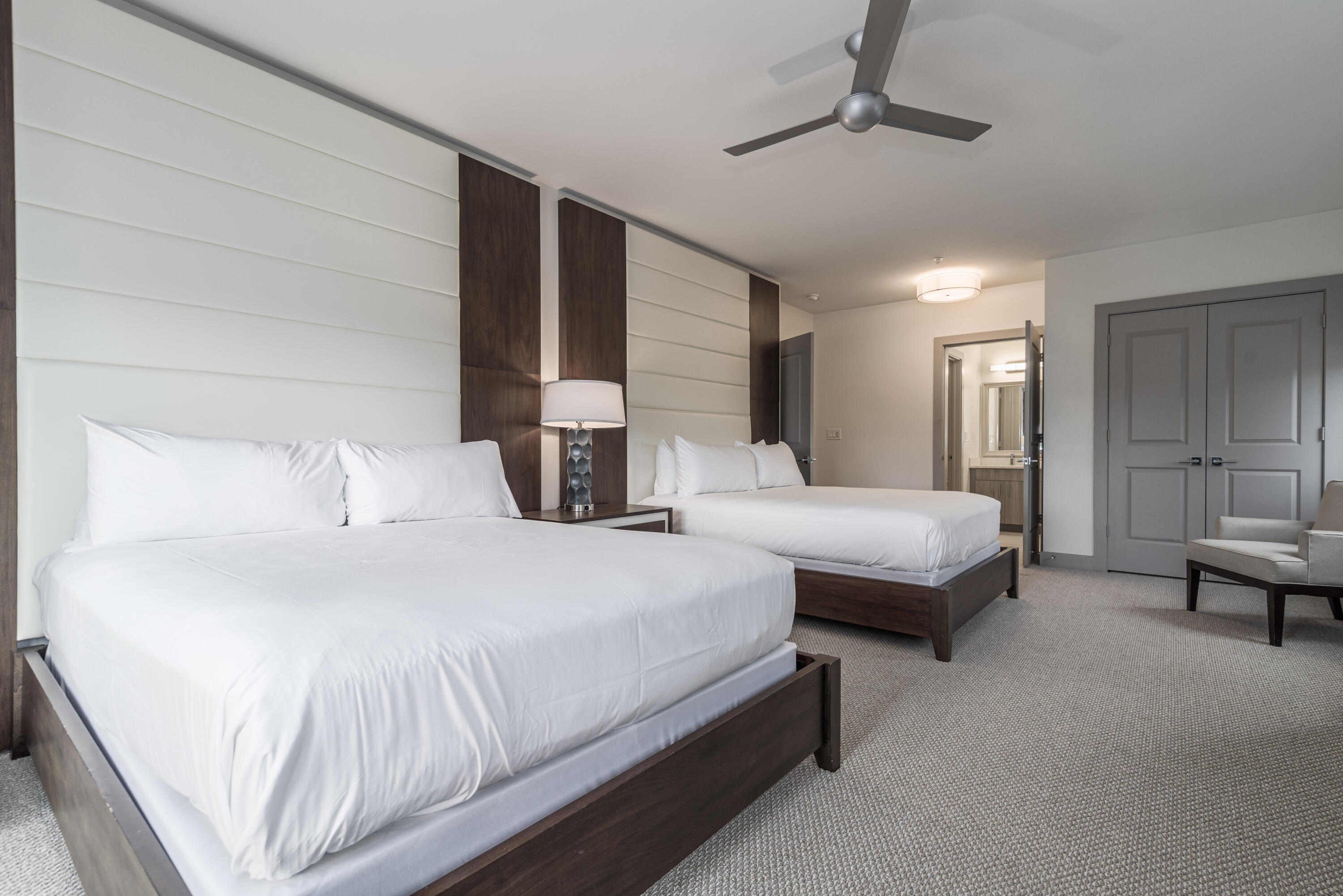 THE POINTE CONDOMINIUM - Residential