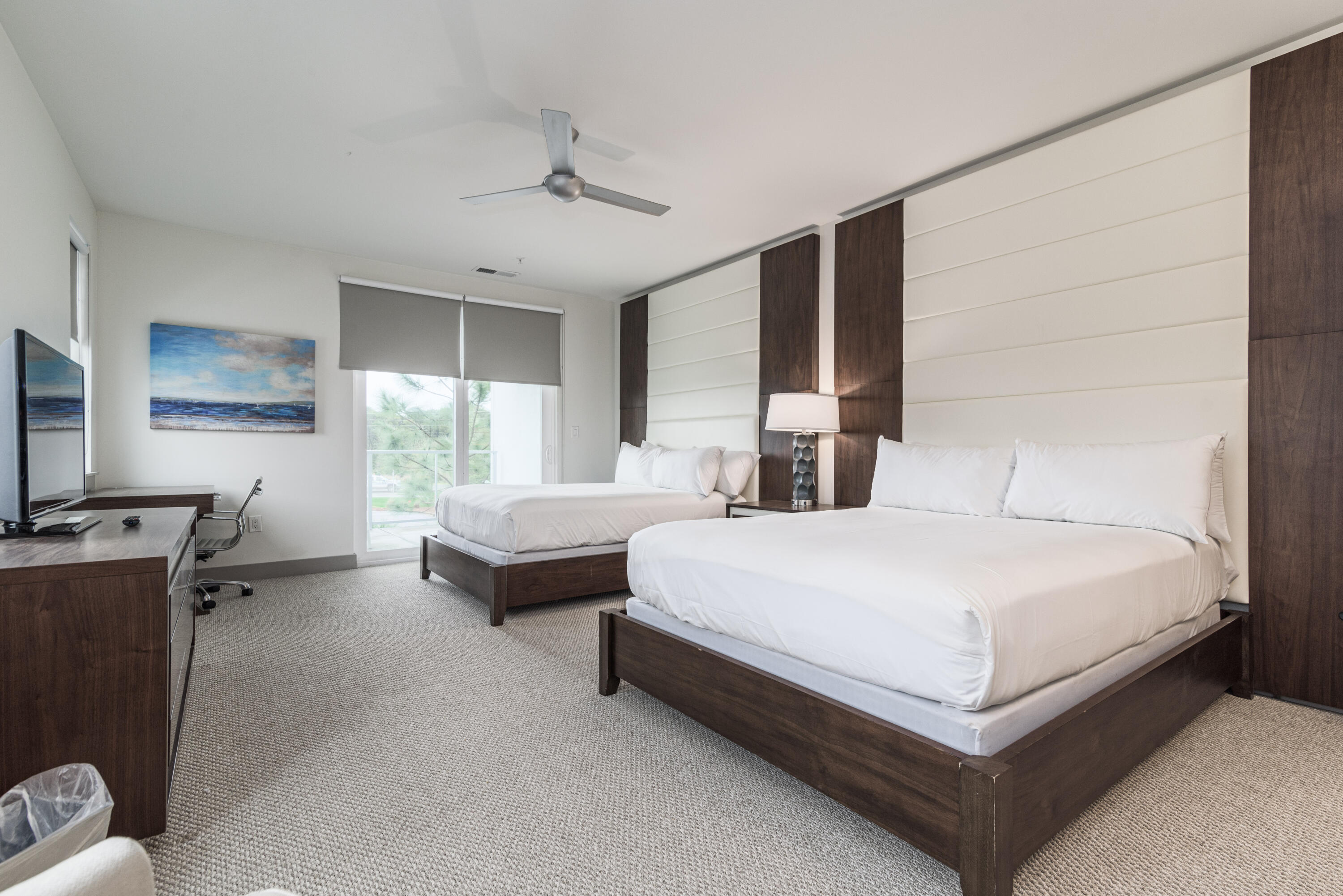 THE POINTE CONDOMINIUM - Residential