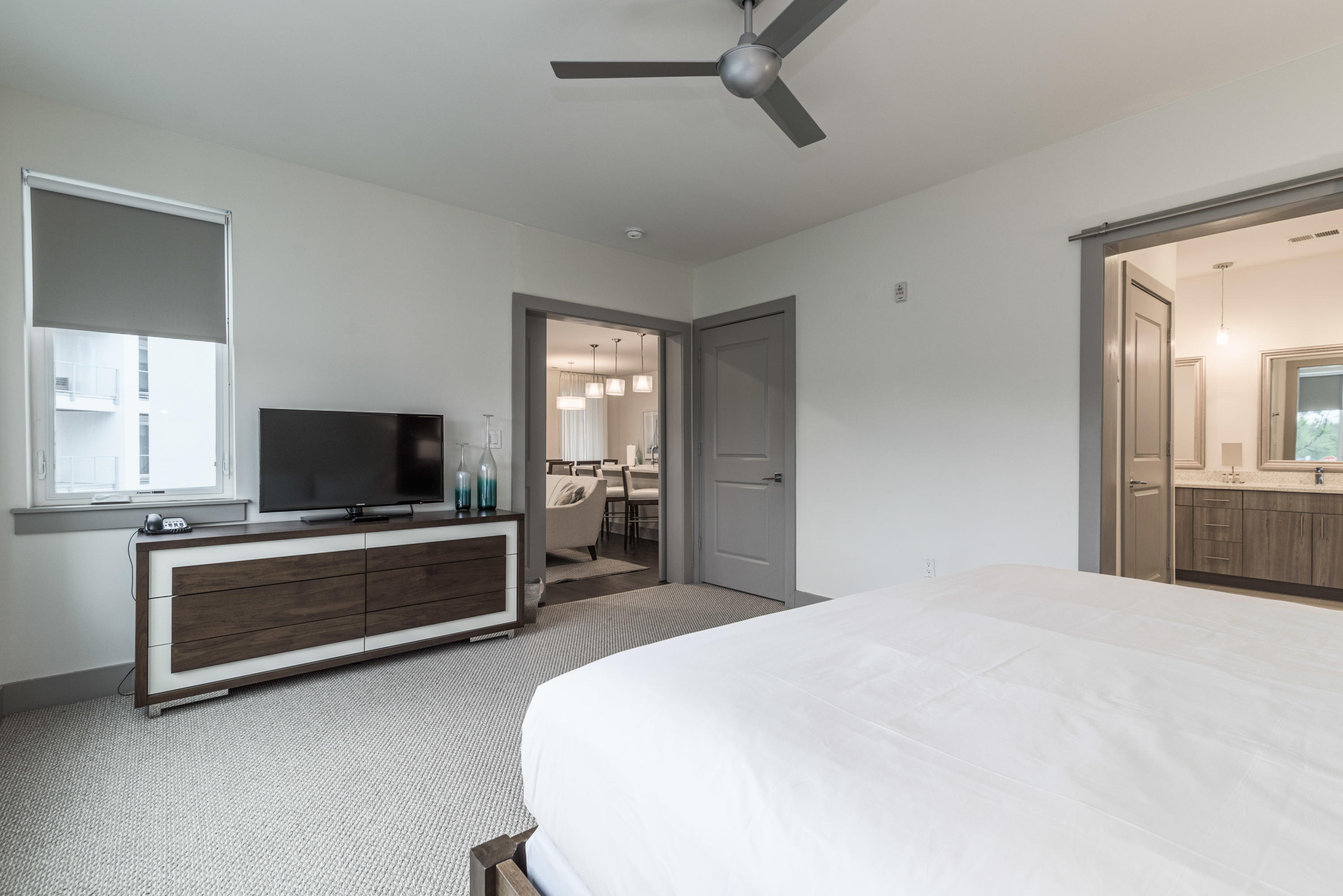 THE POINTE CONDOMINIUM - Residential