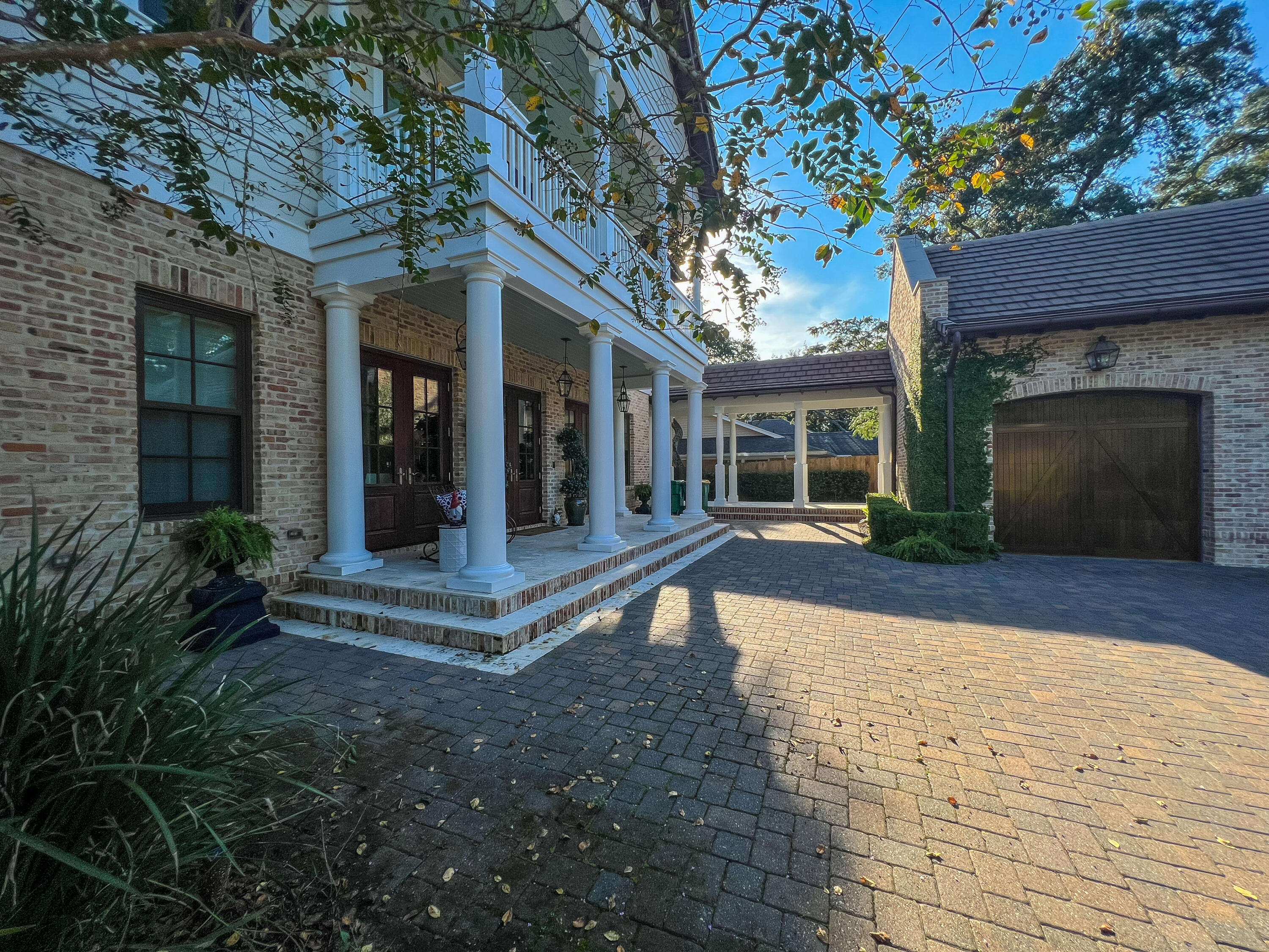 BAYOU VISTA - Residential