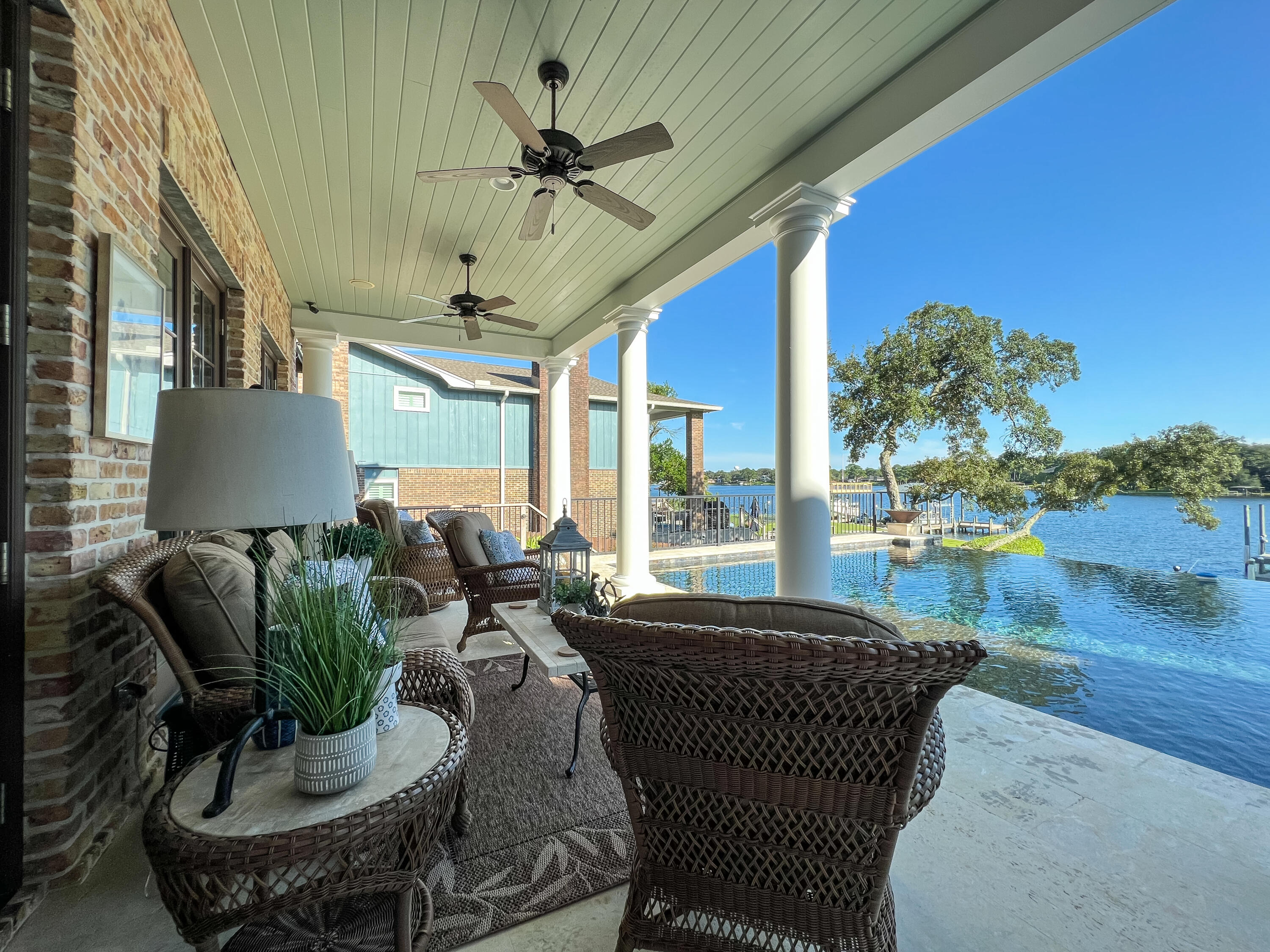 BAYOU VISTA - Residential