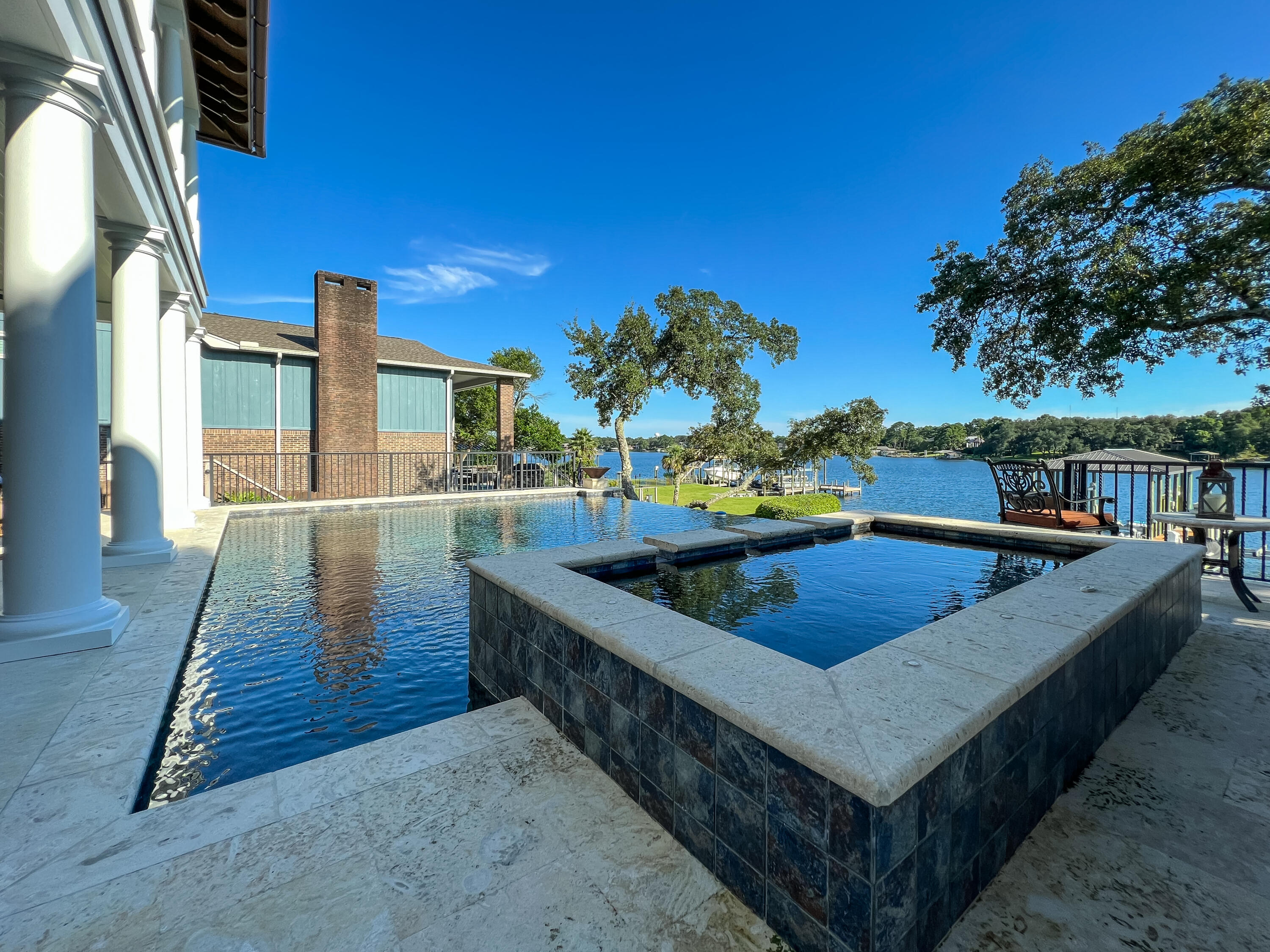 BAYOU VISTA - Residential